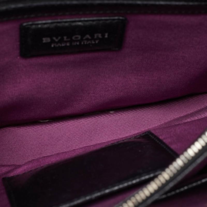 Bvlgari Bolso mediano con solapa Serpenti Forever de piel y charol negro 5