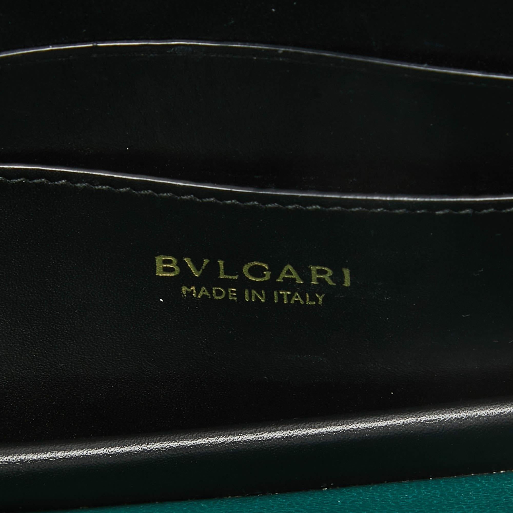 Women's Bvlgari Black Leather Serpenti Forever Wallet on Chain For Sale