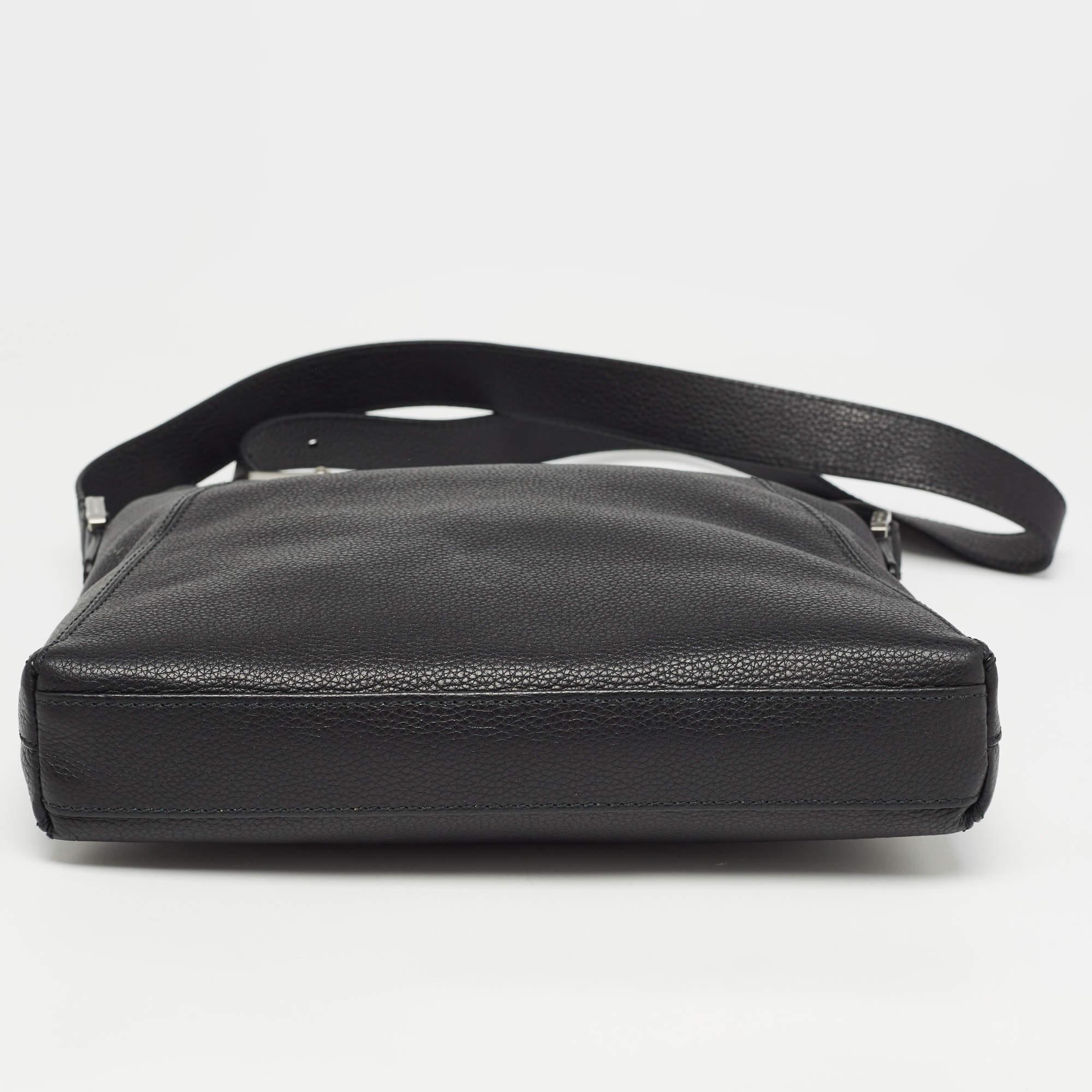 Bvlgari Black Leather Zip Crossbody Bag For Sale at 1stDibs