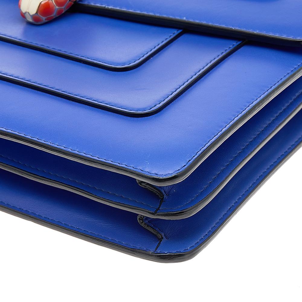 Bvlgari Blue Leather Medium Serpenti Forever Shoulder Bag In Good Condition In Dubai, Al Qouz 2