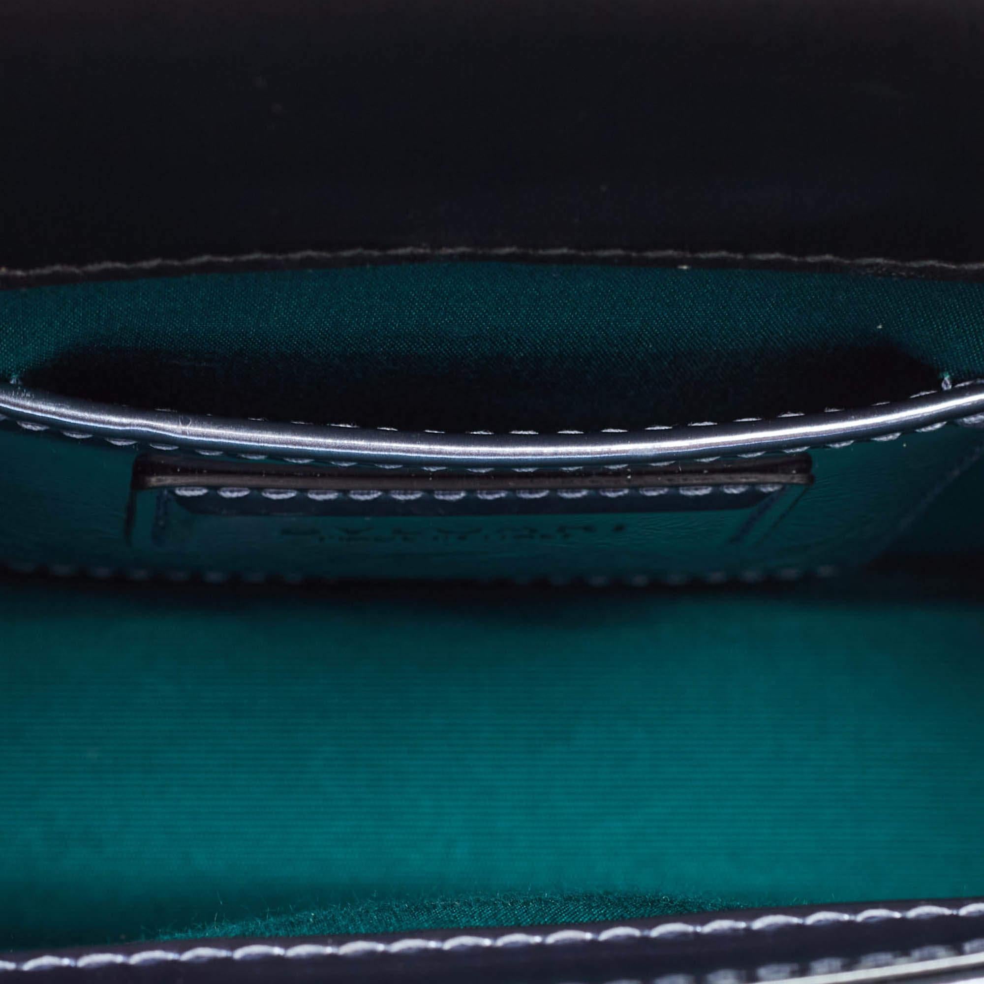 Bvlgari Blue Patent Leather Small Serpenti Forever Shoulder Bag For Sale 3