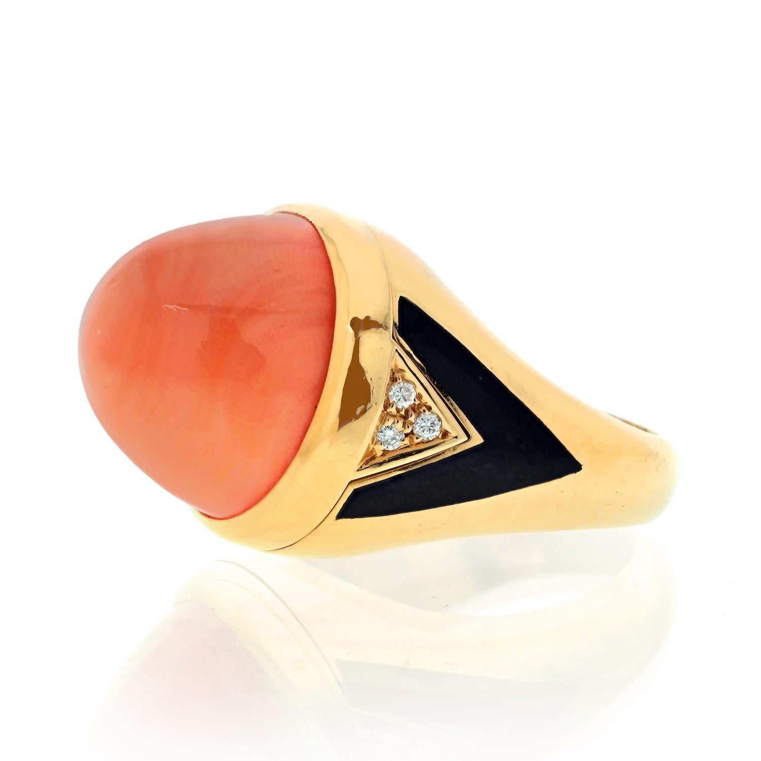 Modern Bvlgari Bombe 18k Yellow Gold Polished Coral Enamel Ring For Sale