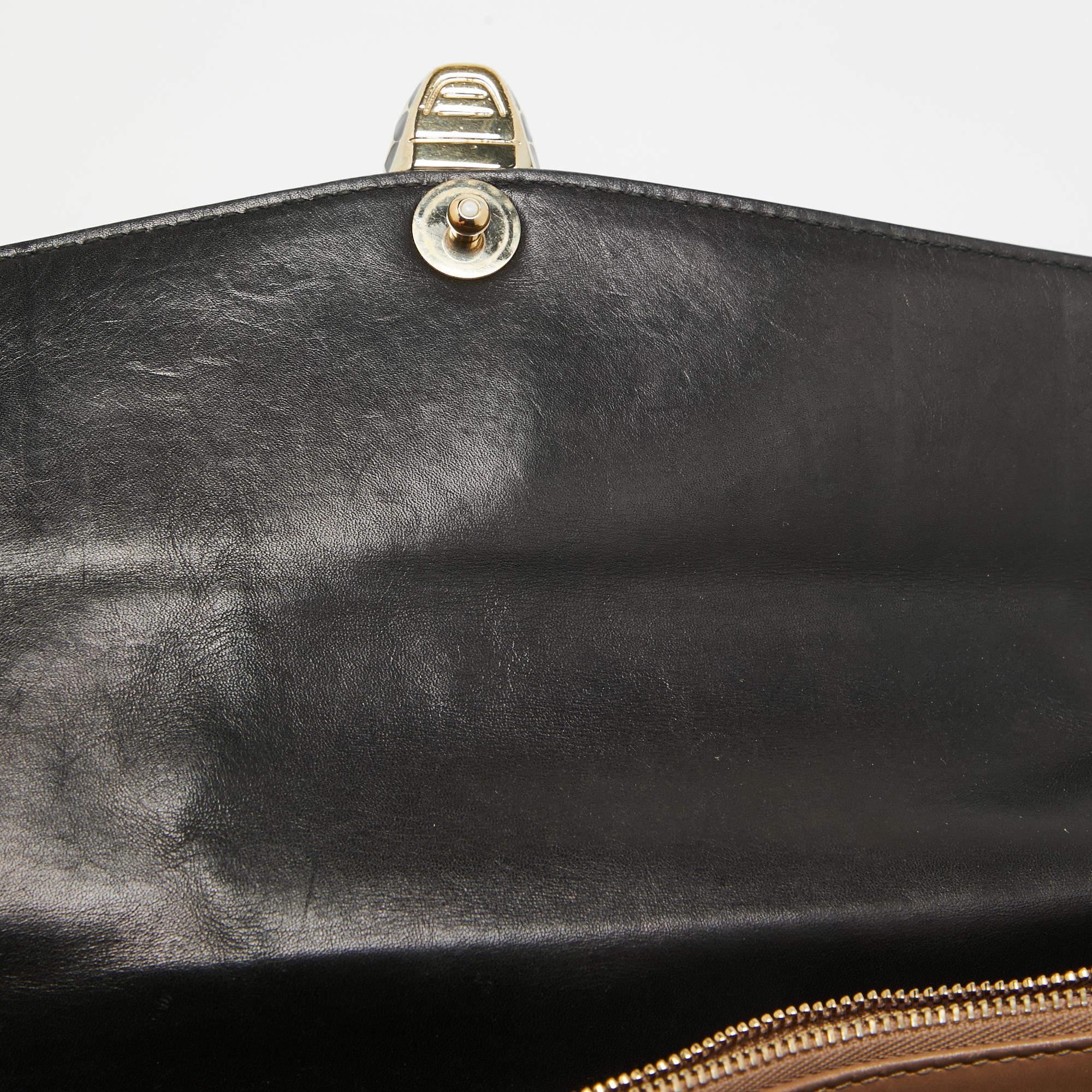 Bvlgari Brown/Black Leather Medium Serpenti Forever Flap Bag For Sale 4