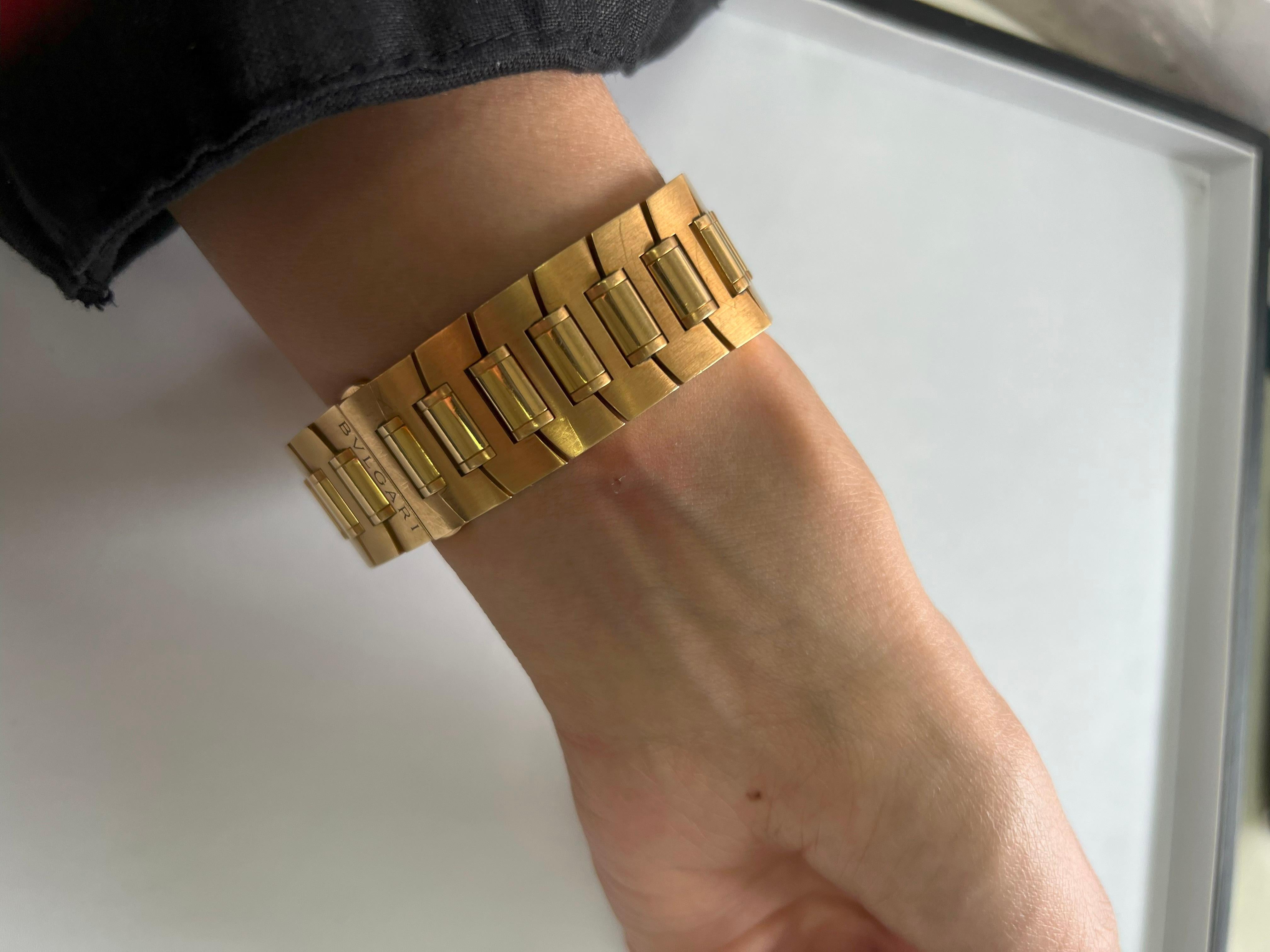 Bvlgari Bulgari Assioma 18 Karat Yellow Gold Large Dial Watch For Sale 5