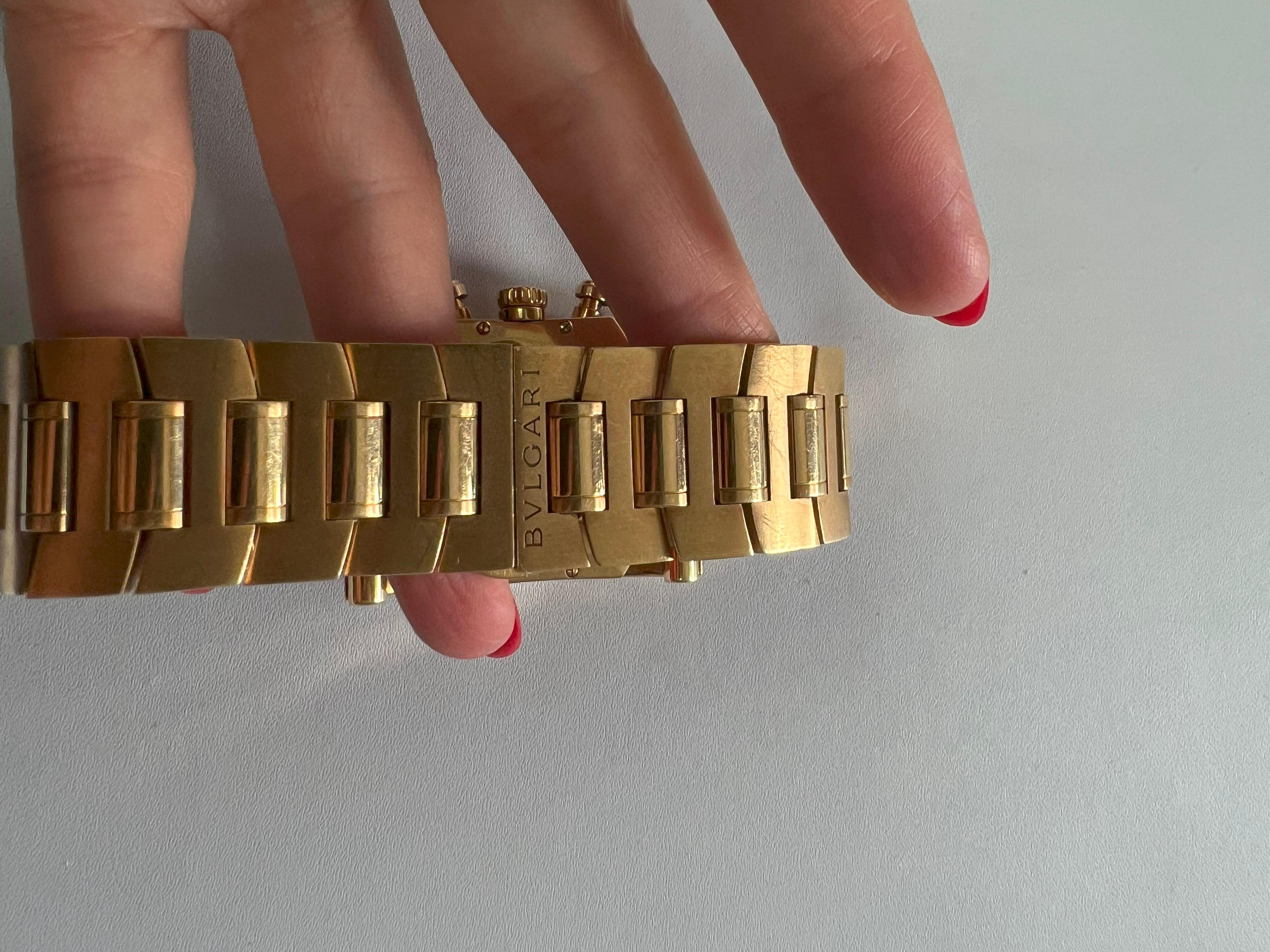 Bvlgari Bulgari Assioma 18 Karat Yellow Gold Large Dial Watch In Good Condition For Sale In Oakton, VA