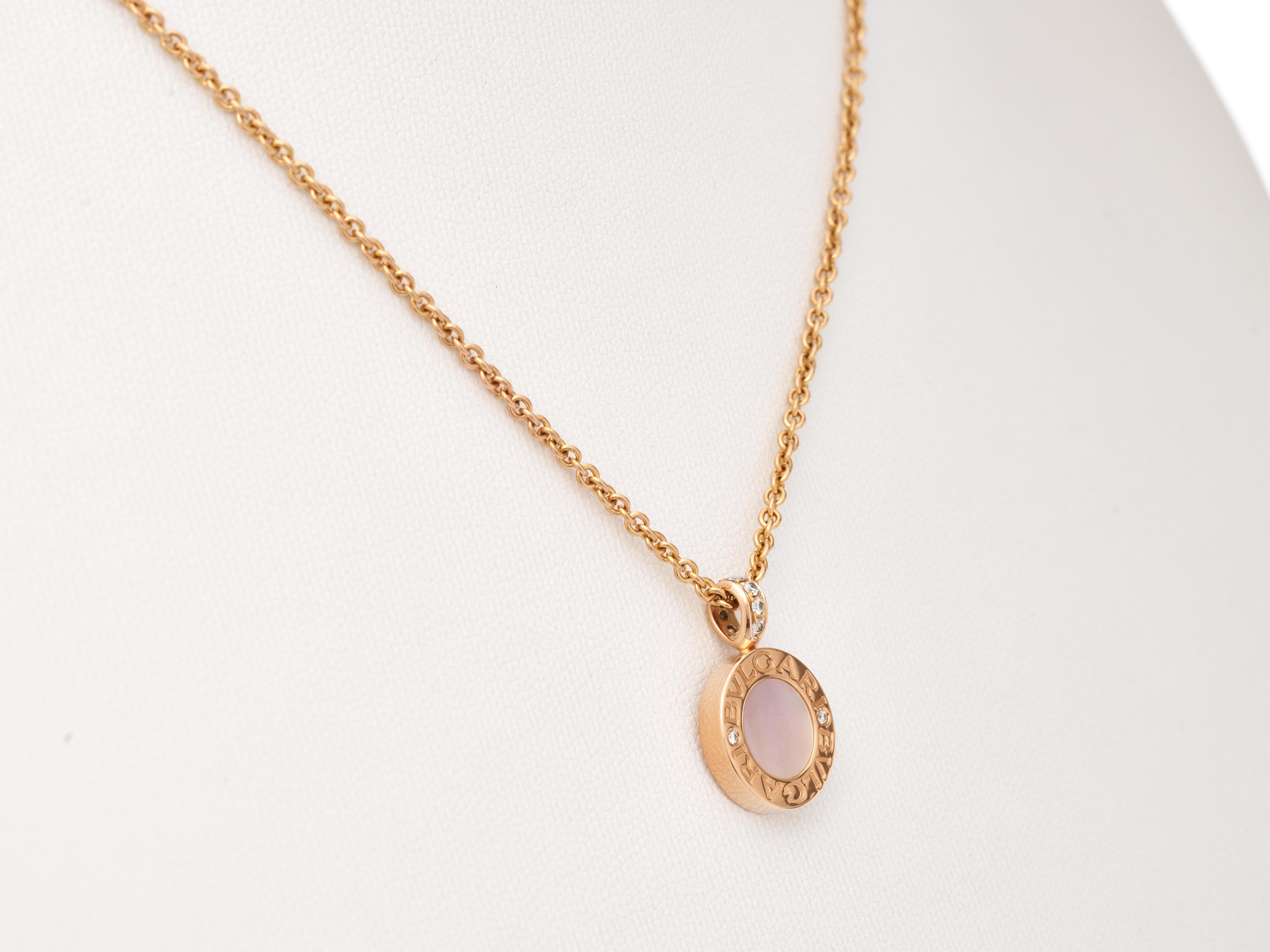Bvlgari Bulgari Collar B.Zero Oro rosa 18k Ónix MoP Diamantes reversible en venta 10