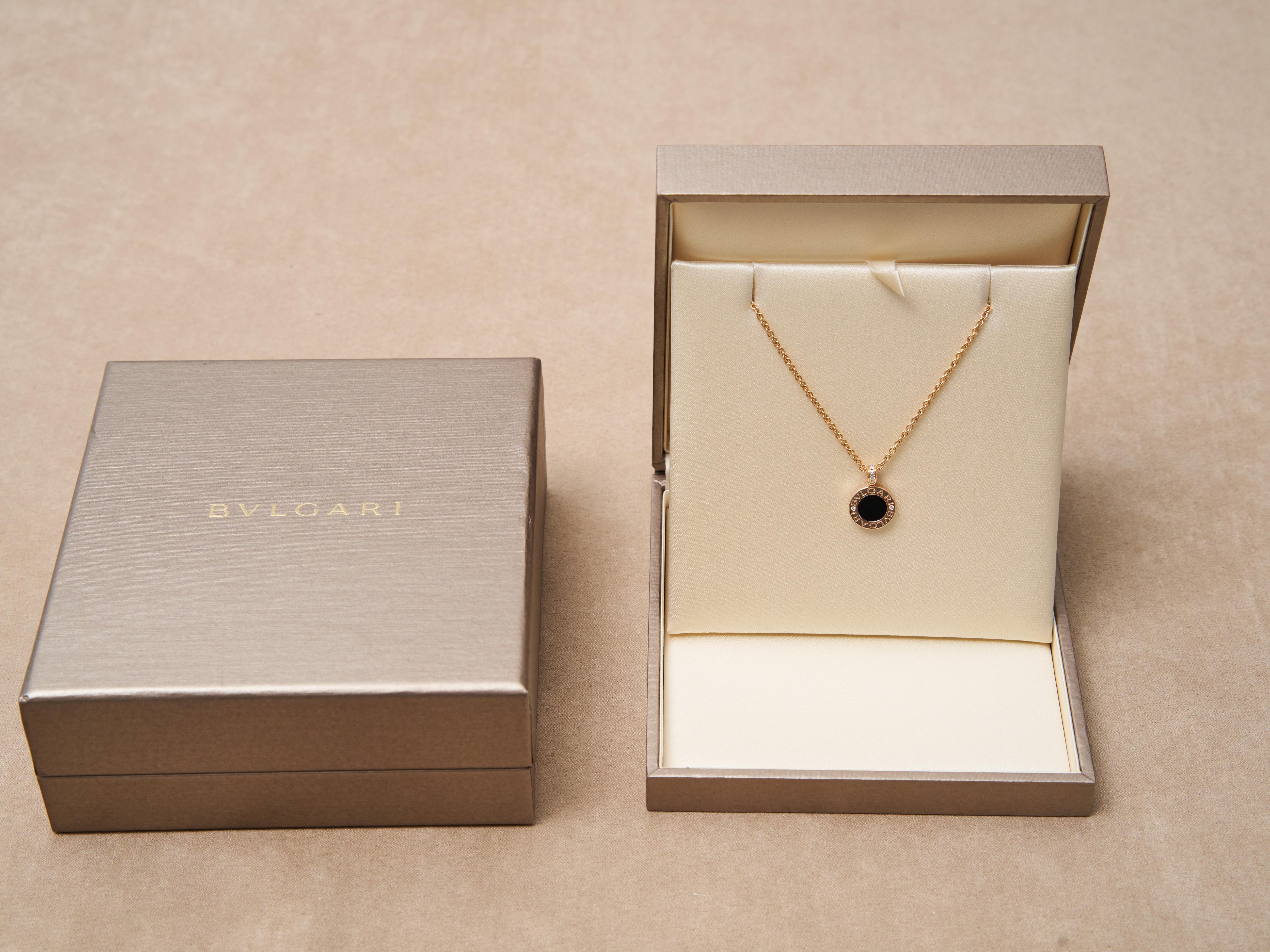 Bvlgari Bulgari Collar B.Zero Oro rosa 18k Ónix MoP Diamantes reversible en venta 13