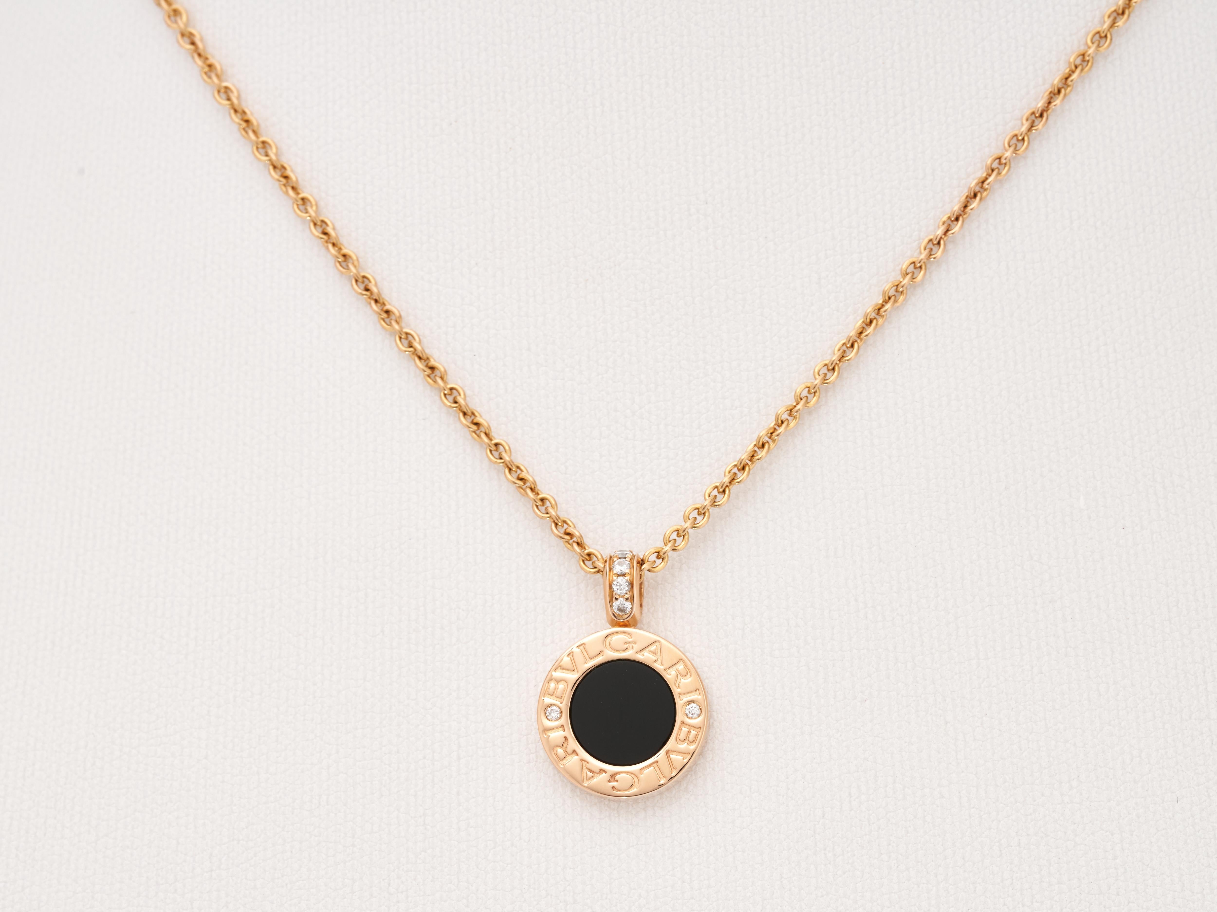 Bvlgari Bulgari Collar B.Zero Oro rosa 18k Ónix MoP Diamantes reversible en venta 1