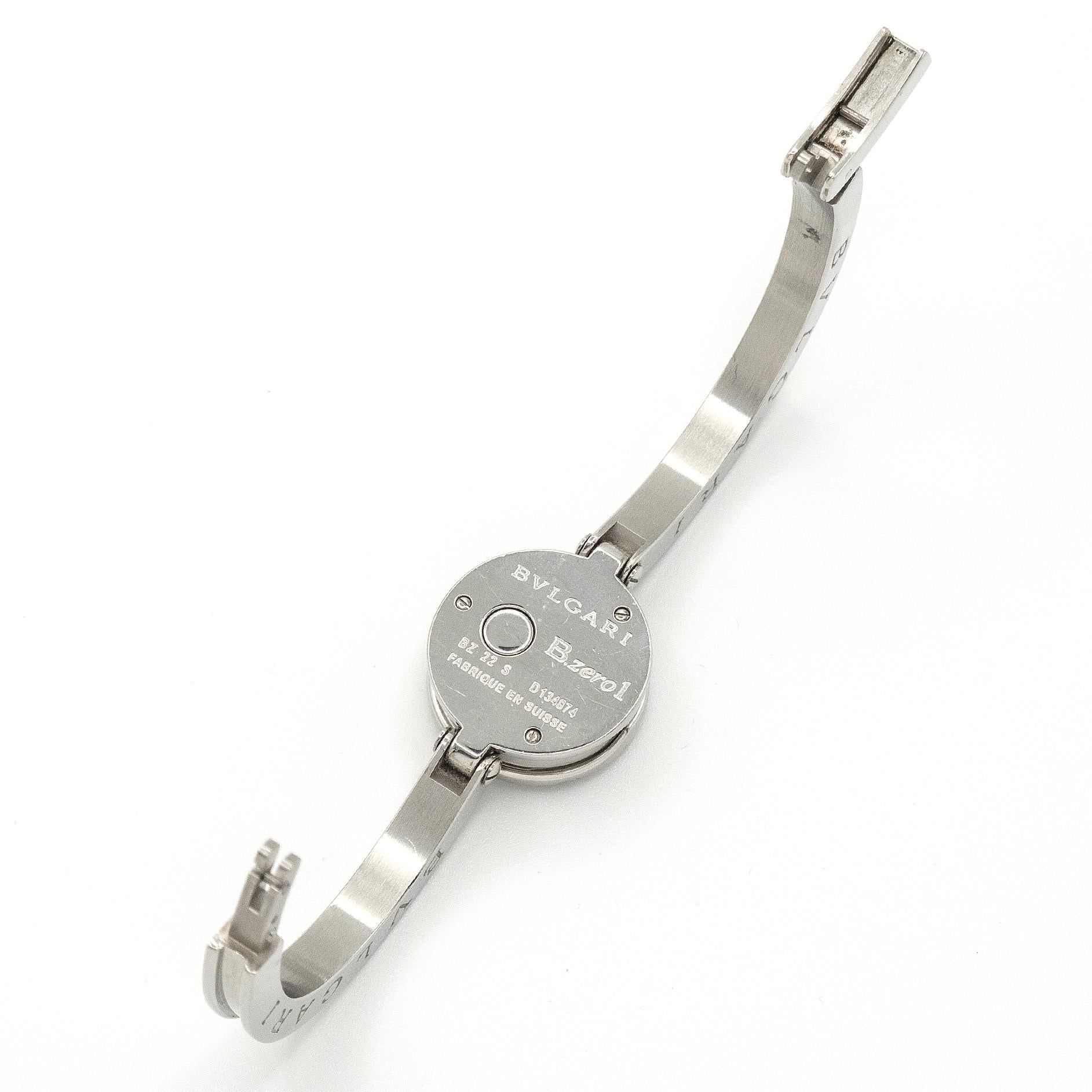 Bvlgari Montre bracelet en acier inoxydable Bulgari B.zero1 avec cadran en nacre en vente 5