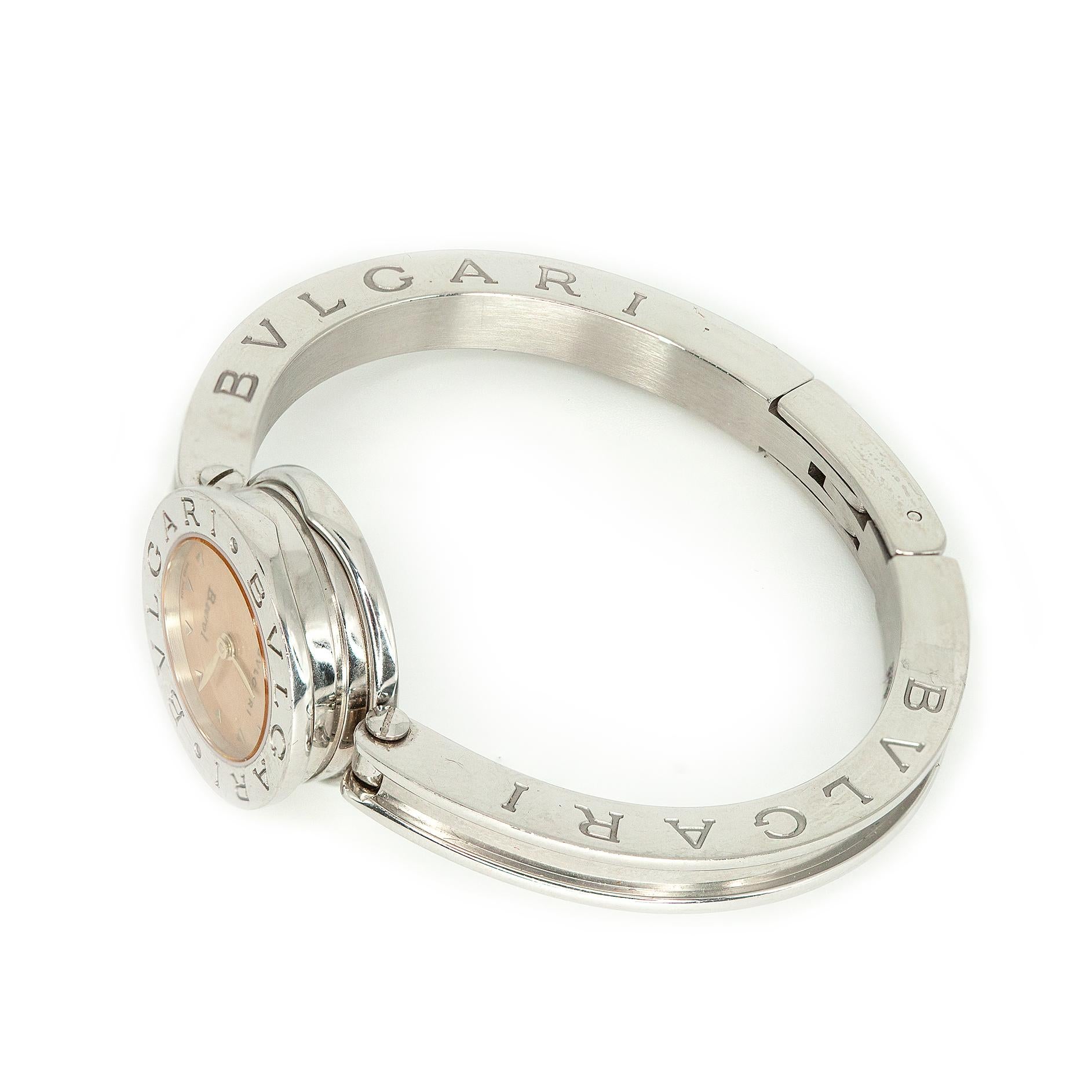 Bvlgari Montre bracelet en acier inoxydable Bulgari B.zero1 avec cadran en nacre en vente 1