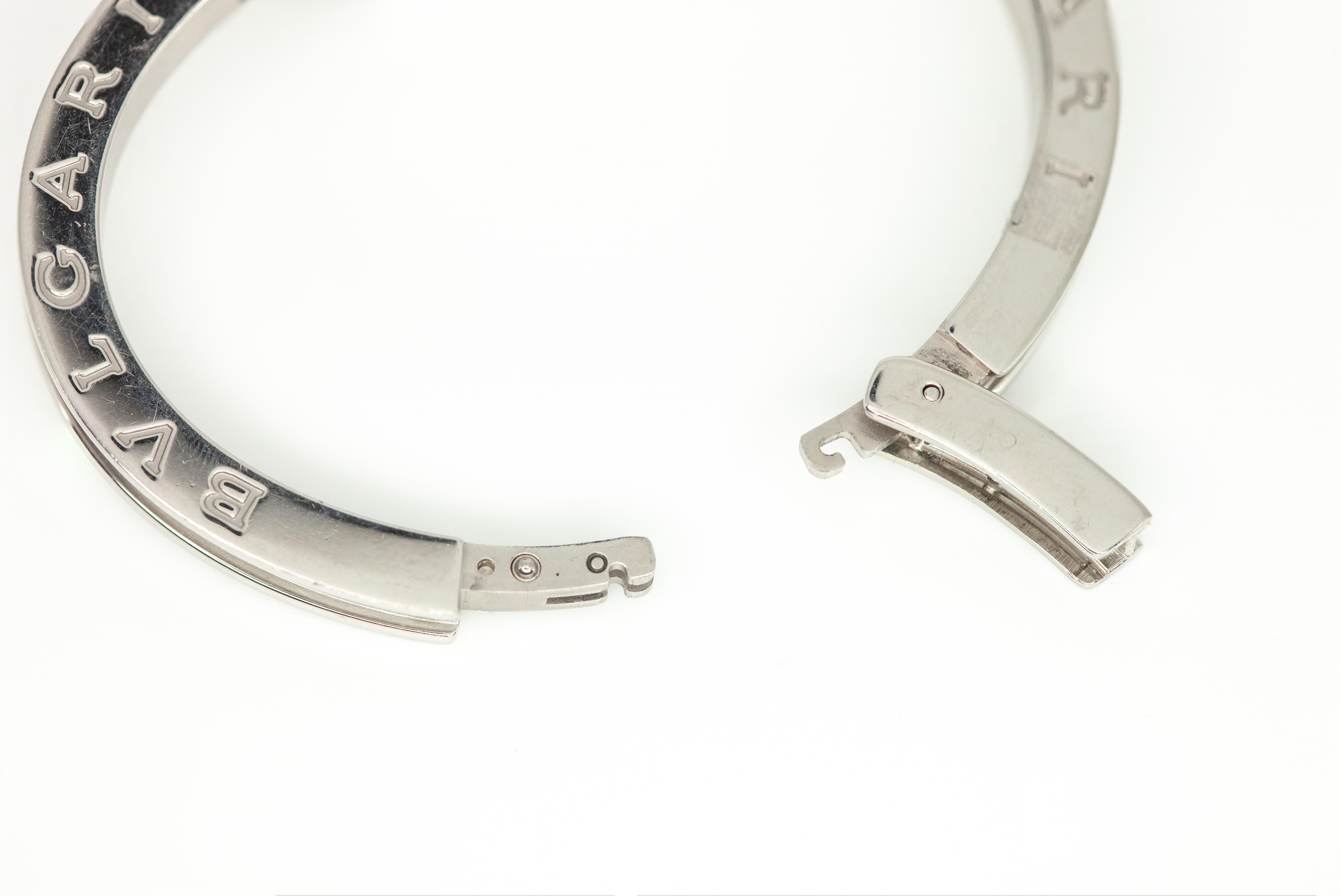 Bvlgari Montre bracelet en acier inoxydable Bulgari B.zero1 avec cadran en nacre en vente 3