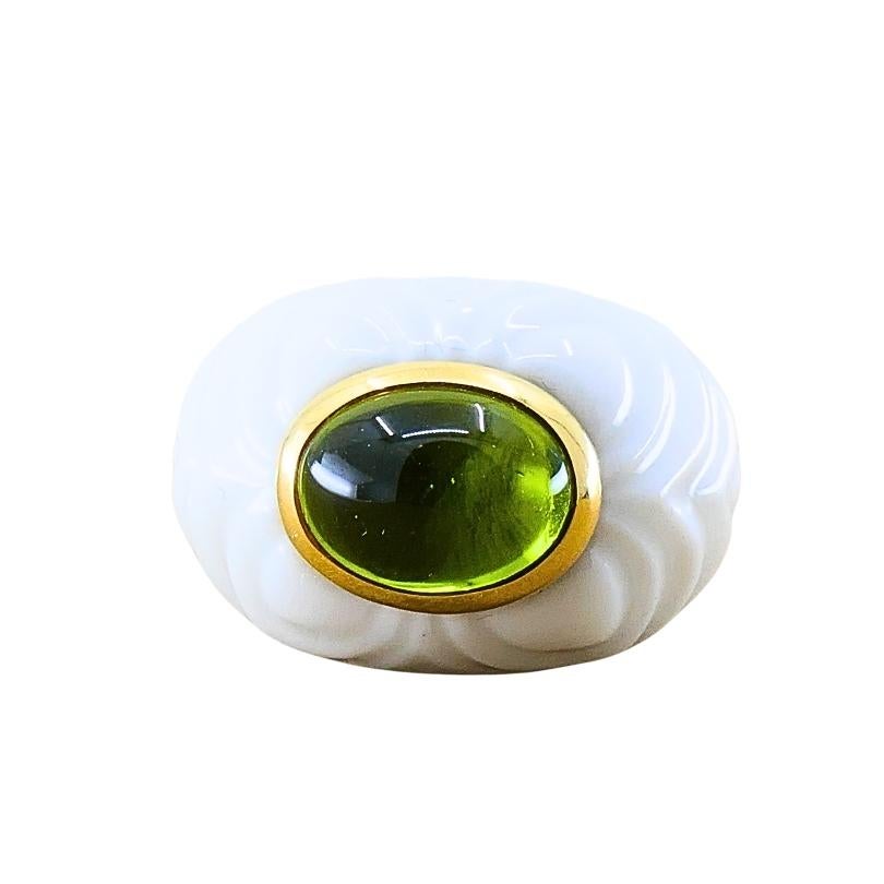 Bvlgari Bulgari Chandra Ring Porzellan Peridot 18k Gold im Zustand „Hervorragend“ im Angebot in Beverly Hills, CA