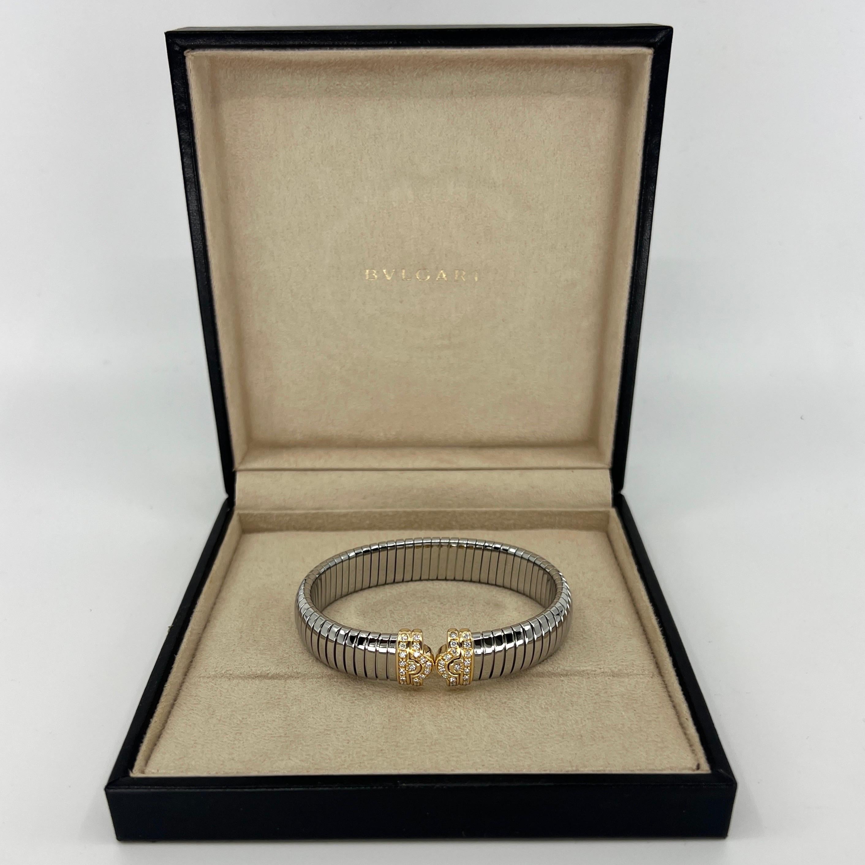 Raro bracciale vintage Bvlgari Parentesi Tubogas in oro giallo 18k e acciaio inossidabile.

Stupendo bracciale Bvlgari con lo stile Parentesi Tubogas. 
Corpo flessibile in acciaio inossidabile e estremità in oro giallo 18 carati con diamanti