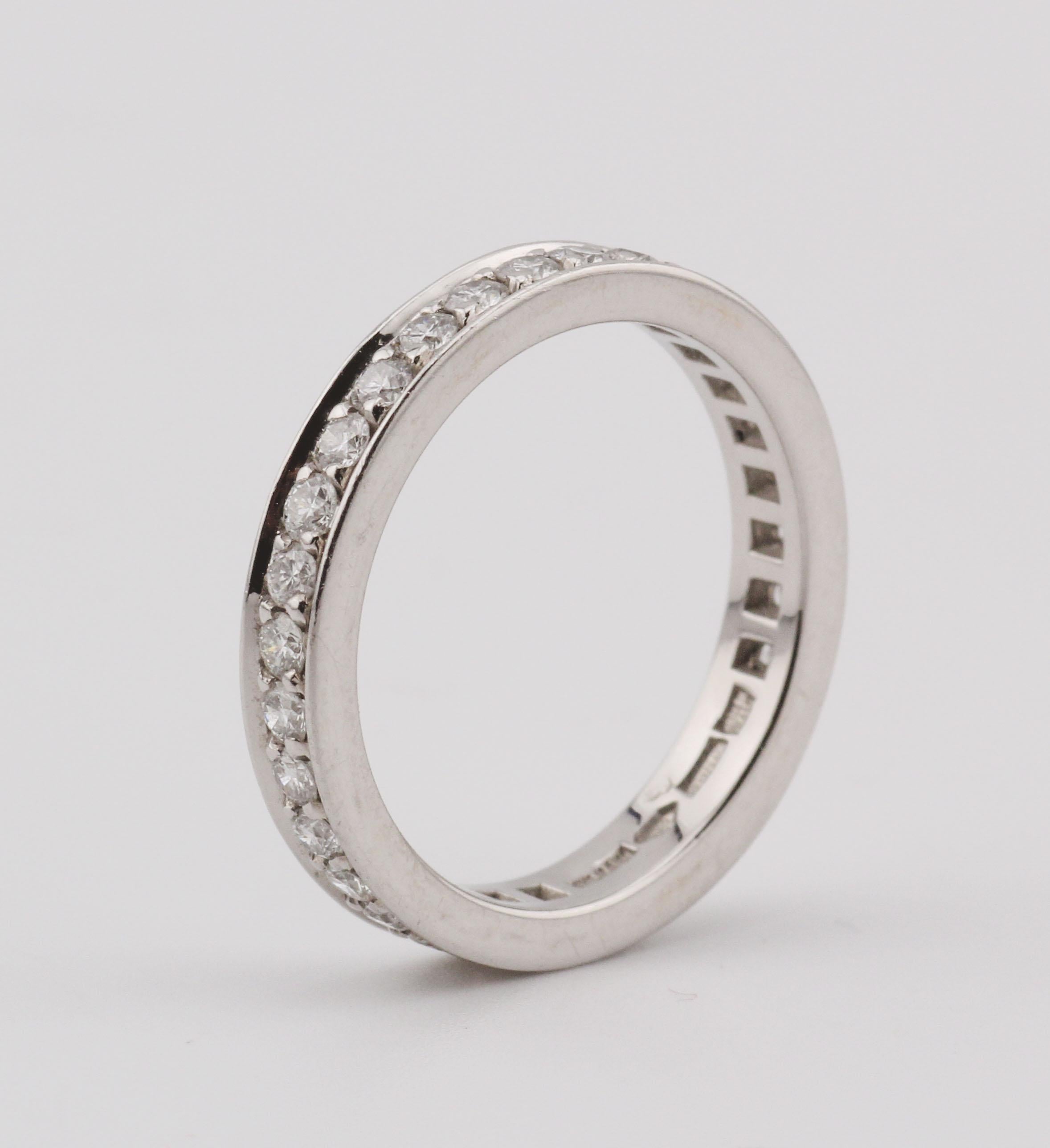 Donna Bvlgari Bulgari Anello Eternità in Platino con Diamante Misura 5,5 in vendita