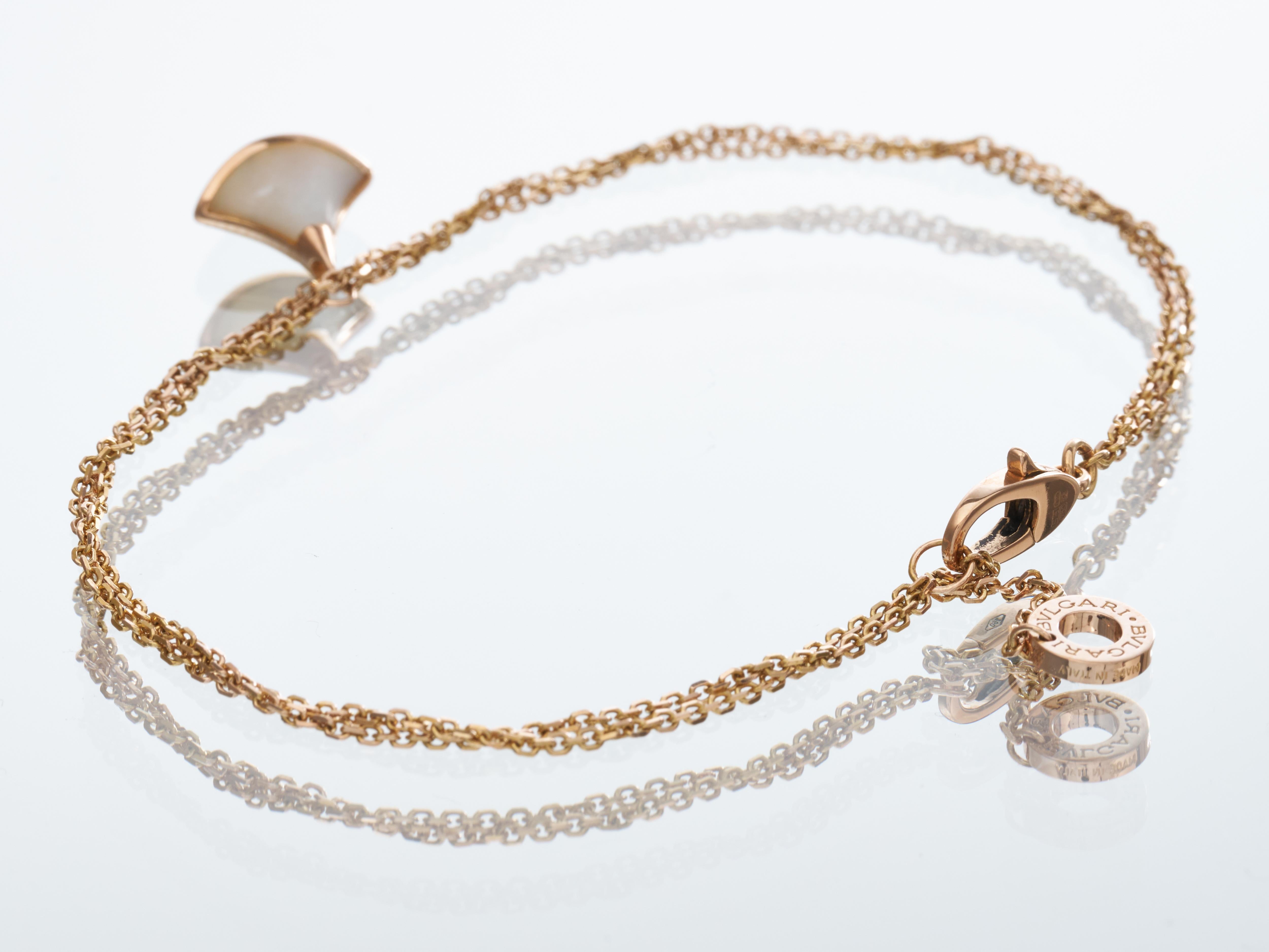 Bvlgari Bulgari Diva's Dream Bracelet Mother of Pearl 18K Rose Gold RRP £1510 For Sale 6