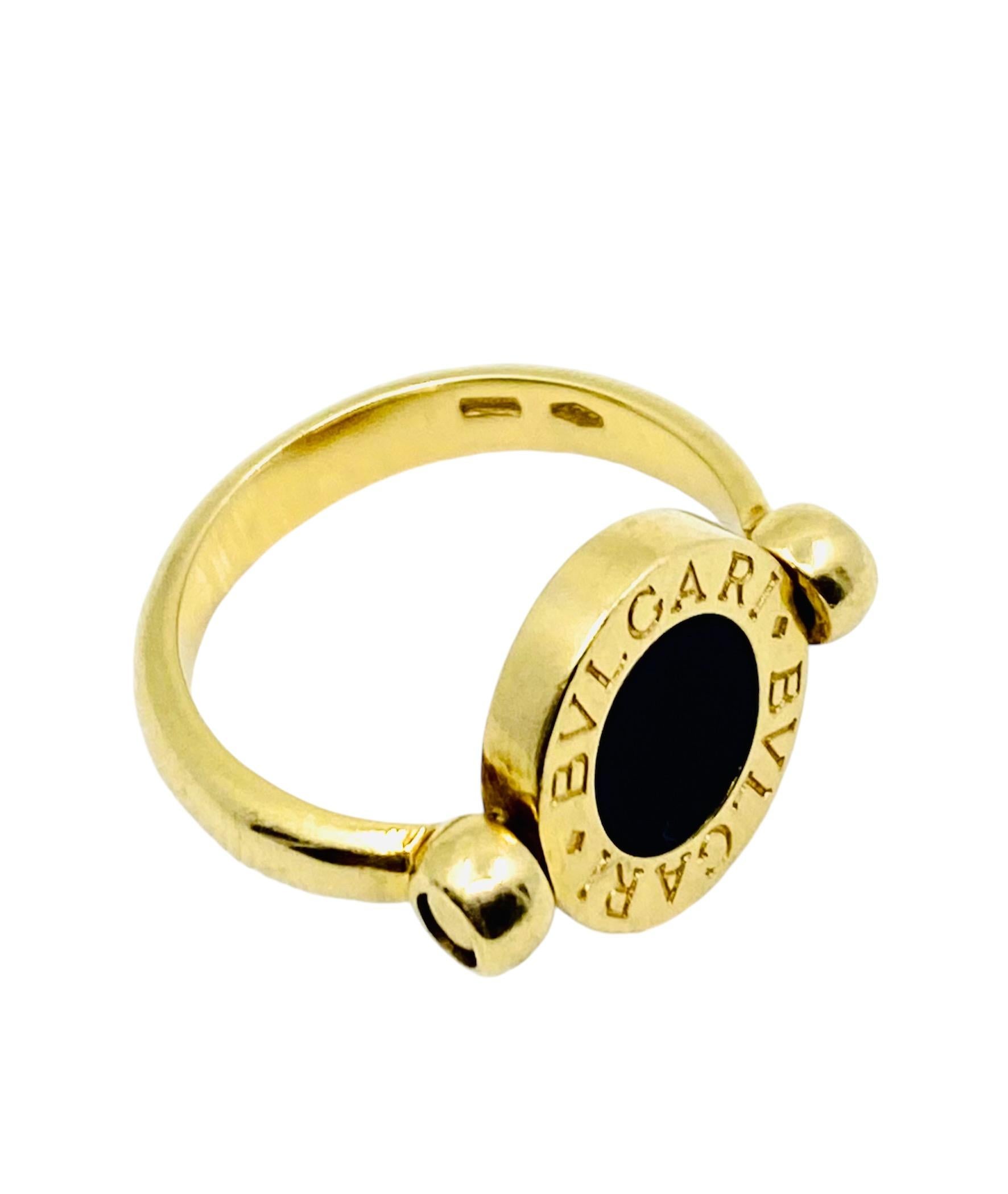Women's or Men's Bvlgari Bulgari Flip Ring 18k Gold Coral Onyx