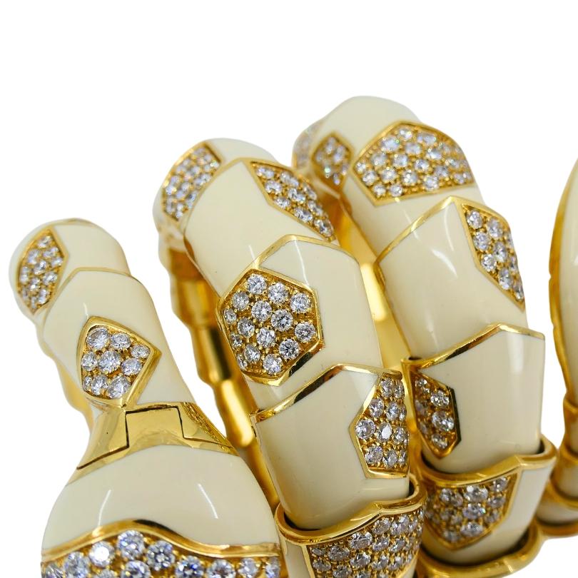 Bvlgari Bulgari Rare Serpenti Watch 18k Gold White Enamel Gemstones For Sale 5