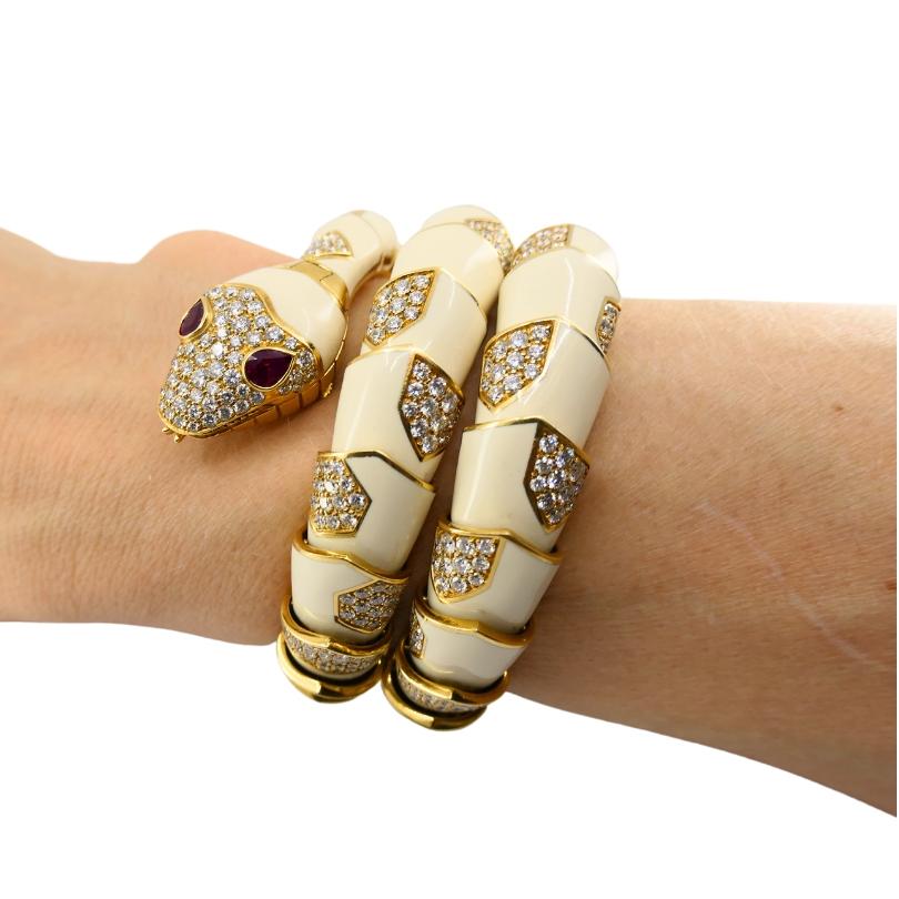 Brilliant Cut Bvlgari Bulgari Rare Serpenti Watch 18k Gold White Enamel Gemstones For Sale