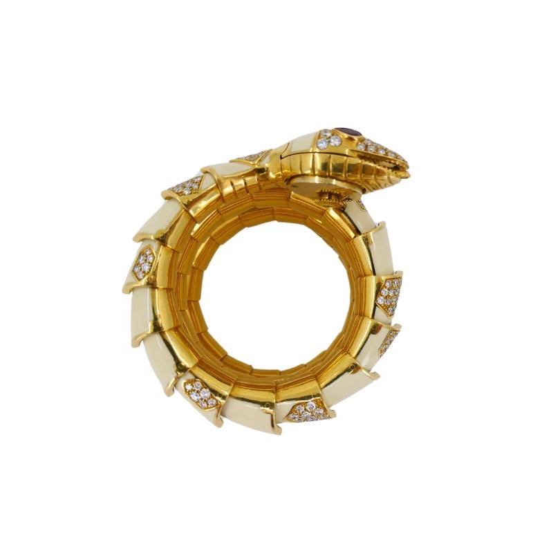 Bvlgari Bulgari Rare Serpenti Watch 18k Gold White Enamel Gemstones In Excellent Condition For Sale In Beverly Hills, CA
