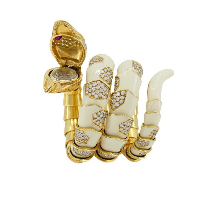 Bvlgari Bulgari Rare Serpenti Watch 18k Gold White Enamel Gemstones For Sale 3