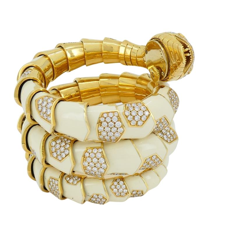 Bvlgari Bulgari Rare Serpenti Watch 18k Gold White Enamel Gemstones For Sale 4