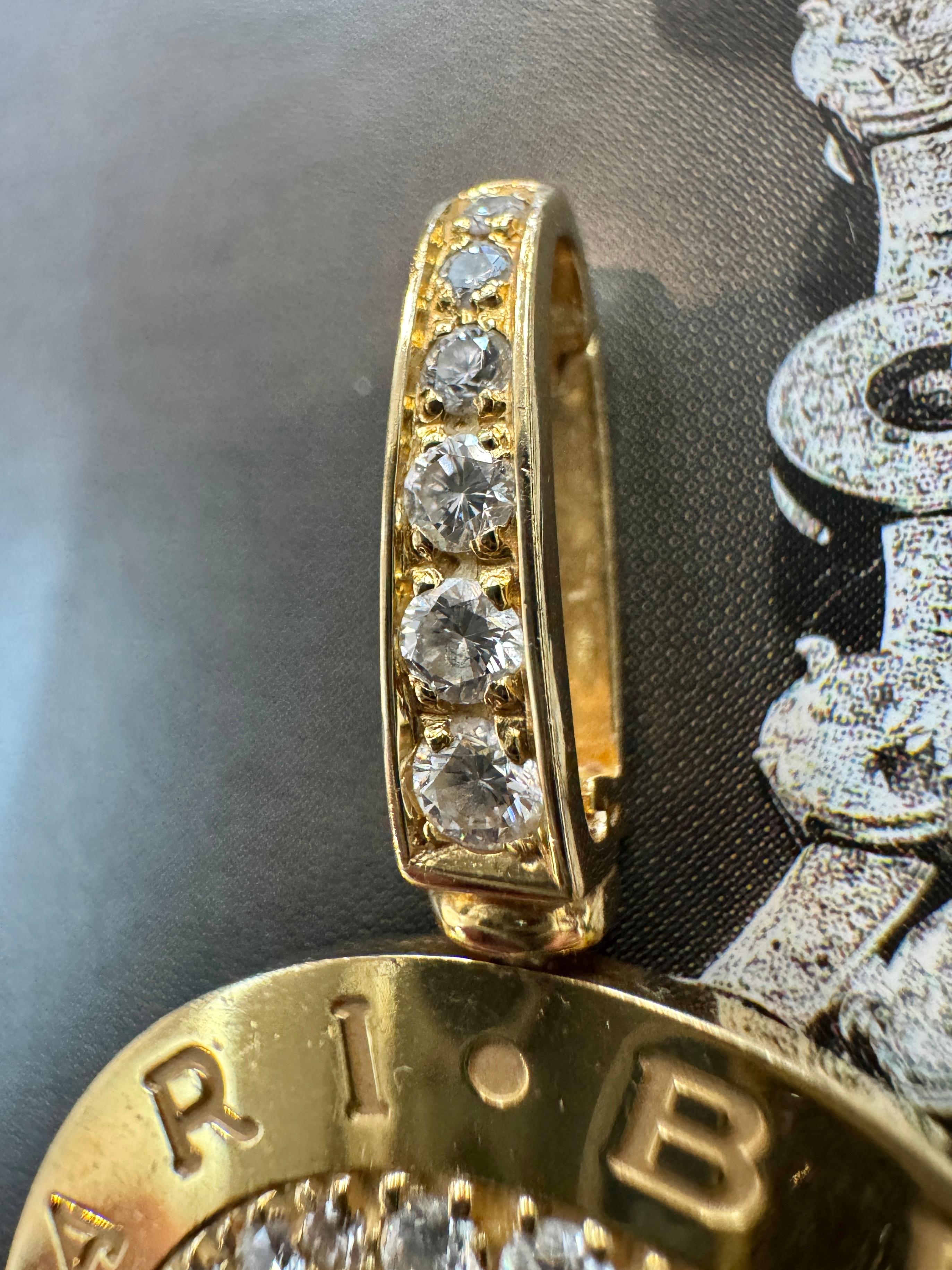 Bvlgari Bulgari Roma Collana Pave Ciondolo in oro giallo 18 carati 2,7 CT Diamanti in vendita 1