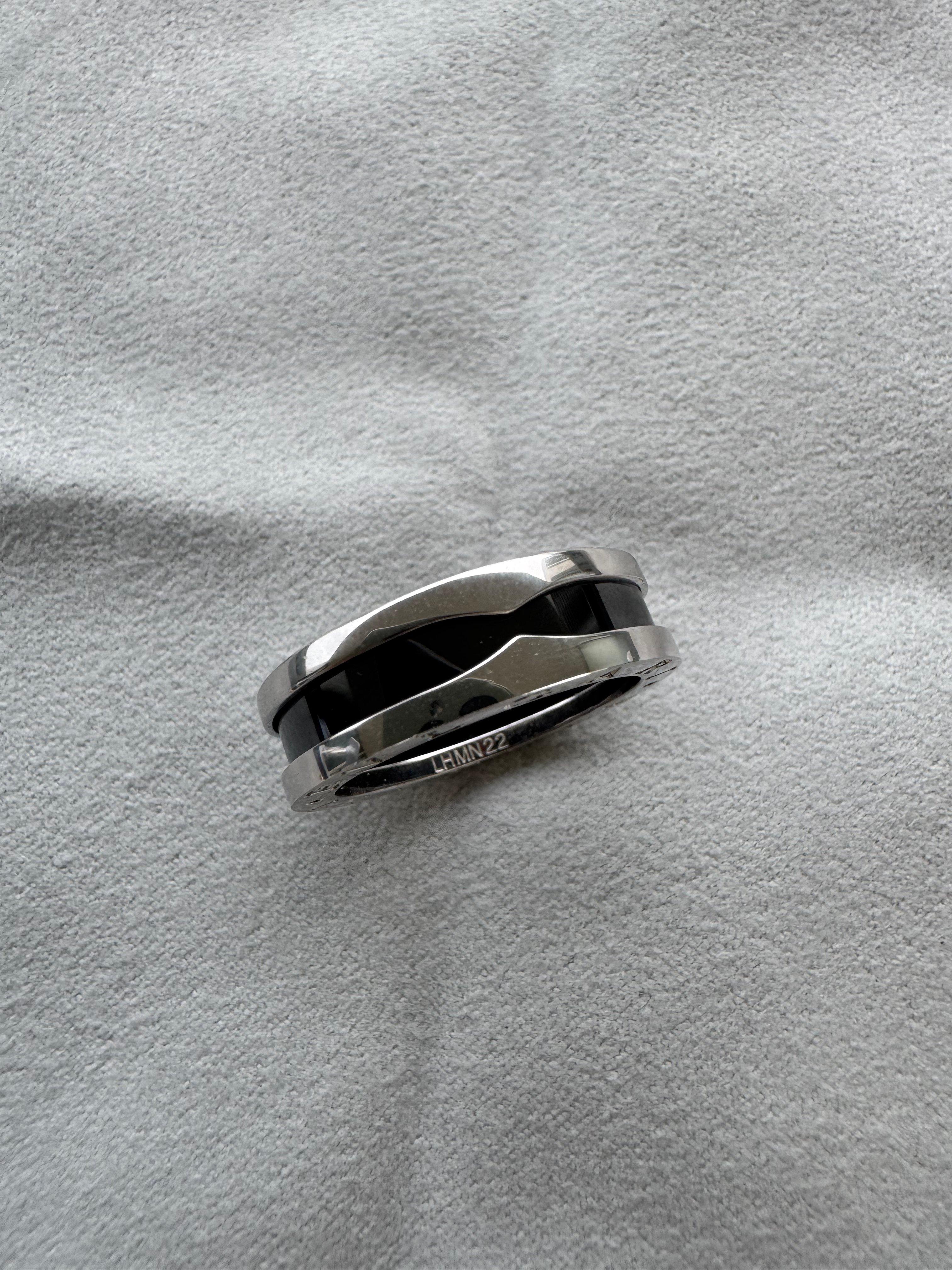 da uomo o donna Bvlgari Bulgari Save the Children Anello grande in ceramica nera in argento Sterling 925 in vendita