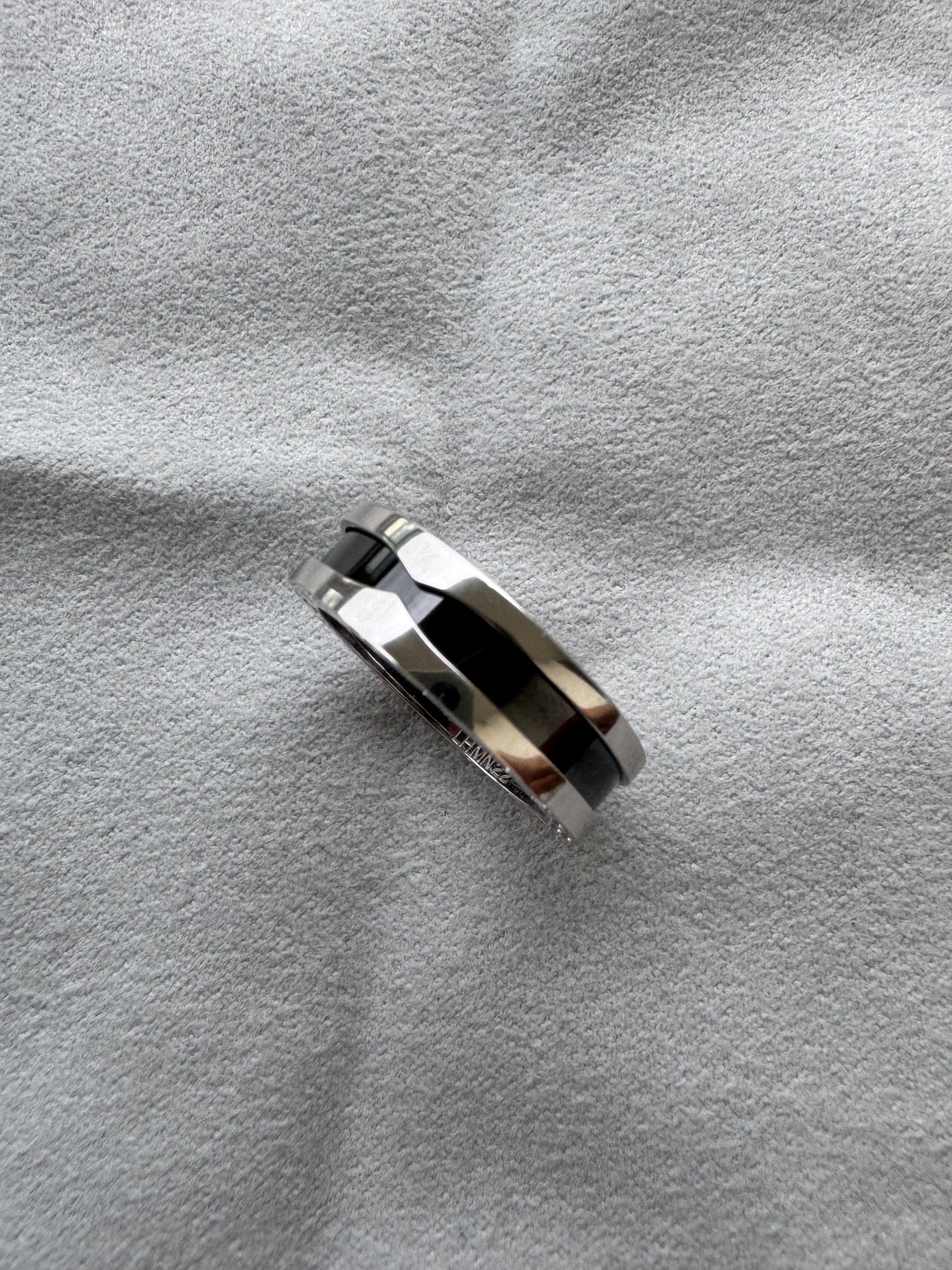 Bvlgari Bulgari Save the Children Anello grande in ceramica nera in argento Sterling 925 in vendita 2