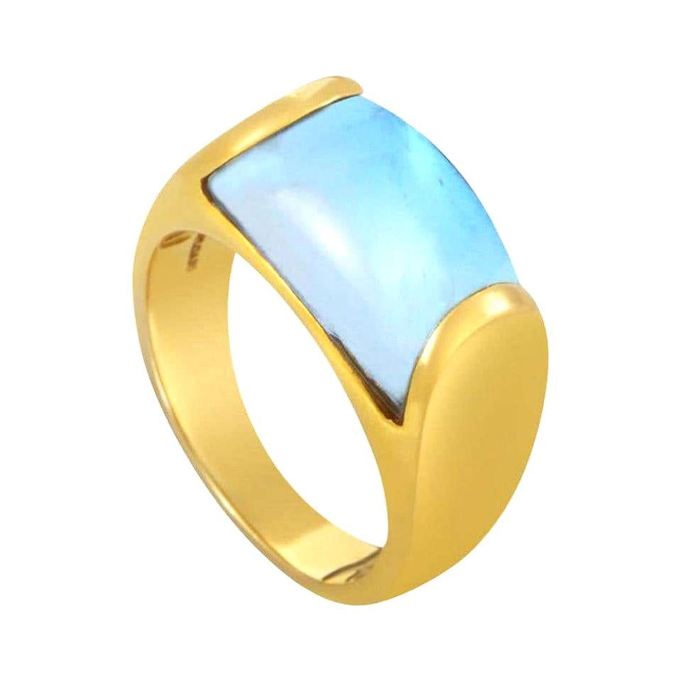 Bvlgari Bulgari Tronchetto 18 Karat Yellow Gold Blue Topaz Ring with Box