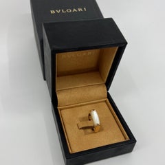 Bvlgari Bulgari Tronchetto Mysa Anello in oro rosa 18k con madreperla e scatola 50