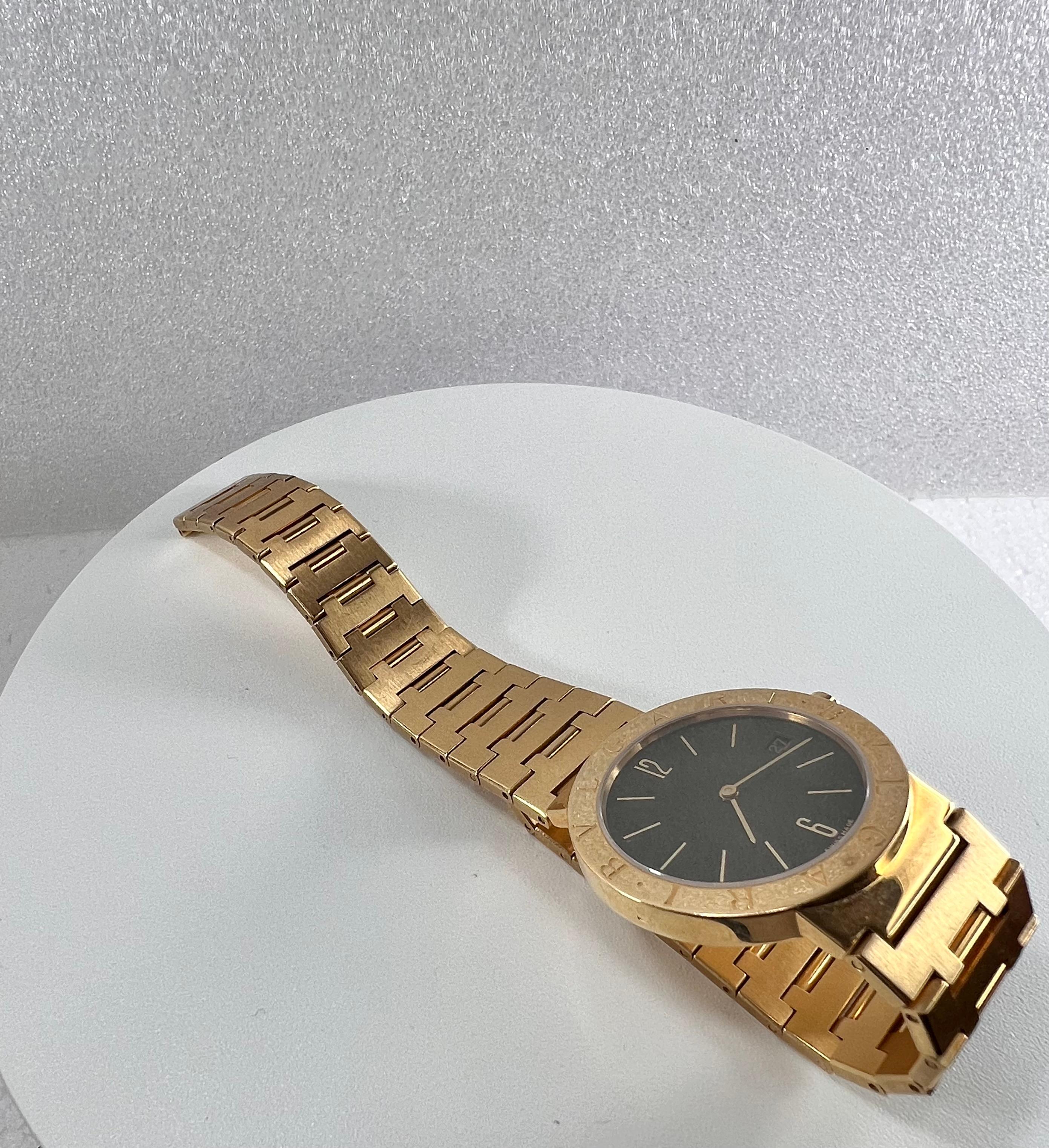 Bvlgari Bulgari Yellow Gold Watch with Black Face All Gold Deployant Clasp For Sale 6