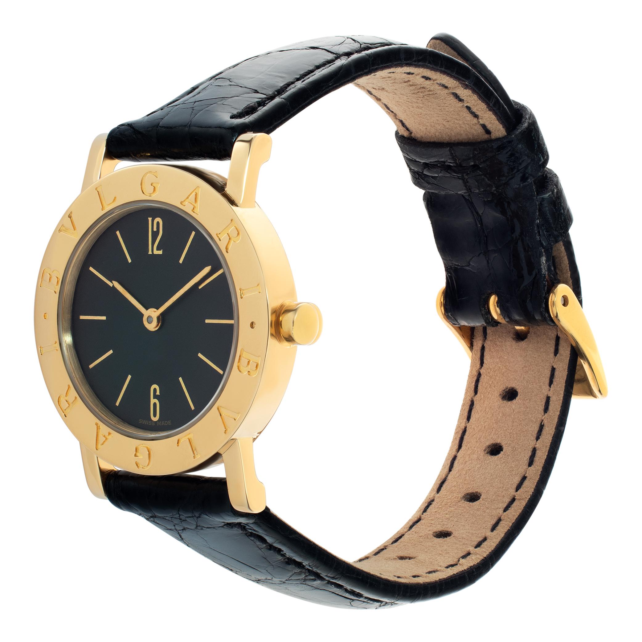 Bvlgari Bvlgari in 18k on leather strap. Quartz. 26 mm case size. Ref bb26gl. Fine Pre-owned Bvlgari / Bulgari Watch.

 Certified preowned Classic Bvlgari Bvlgari bb26gl watch is made out of yellow gold on a Black Leather strap with a Gold Plate