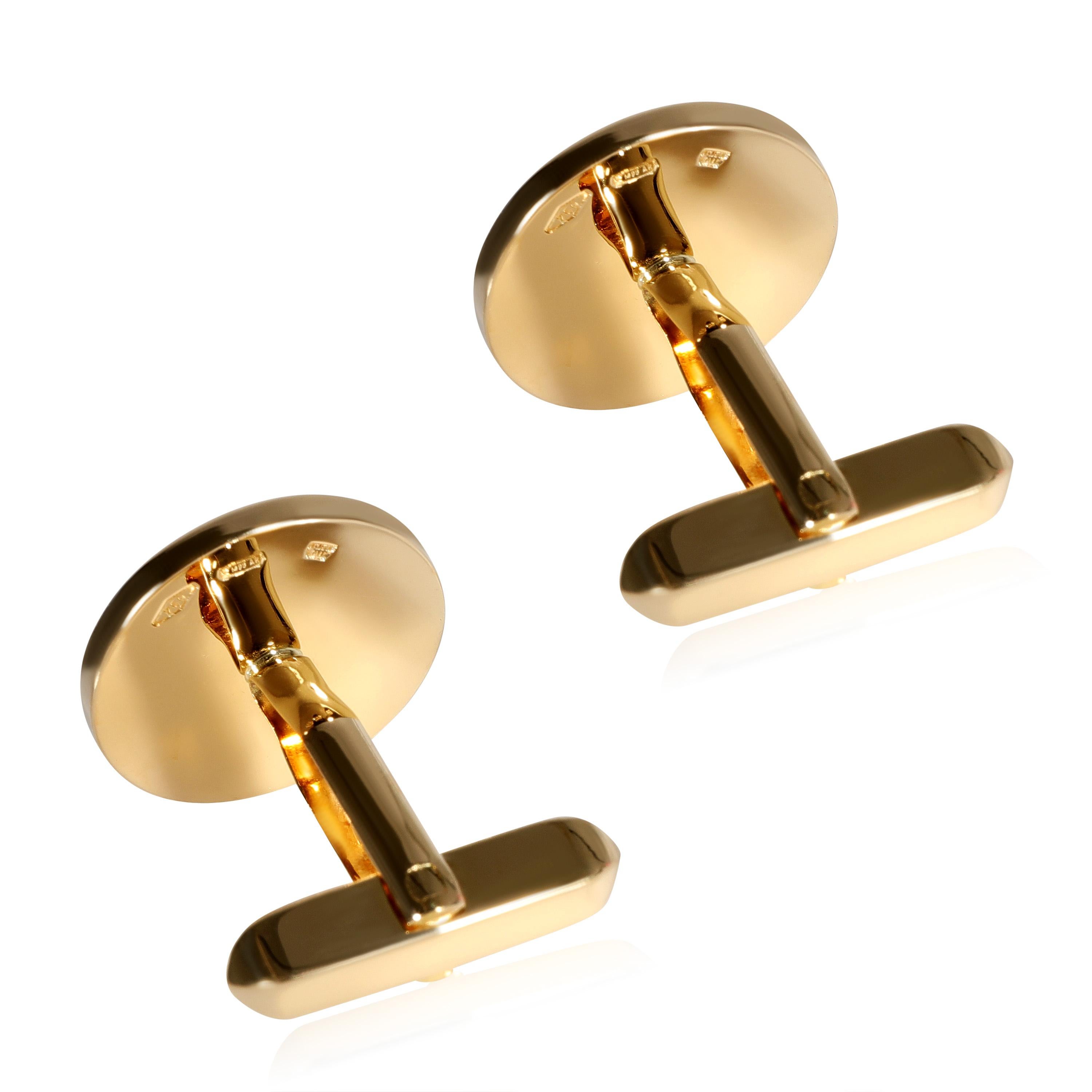BVLGARI Bvlgari Bvlgari Vintage Cufflinks in 18K Yellow Gold

PRIMARY DETAILS
SKU: 122352
Listing Title: BVLGARI Bvlgari Bvlgari Vintage Cufflinks in 18K Yellow Gold
Condition Description: Retails for 2900 USD. In excellent condition and recently