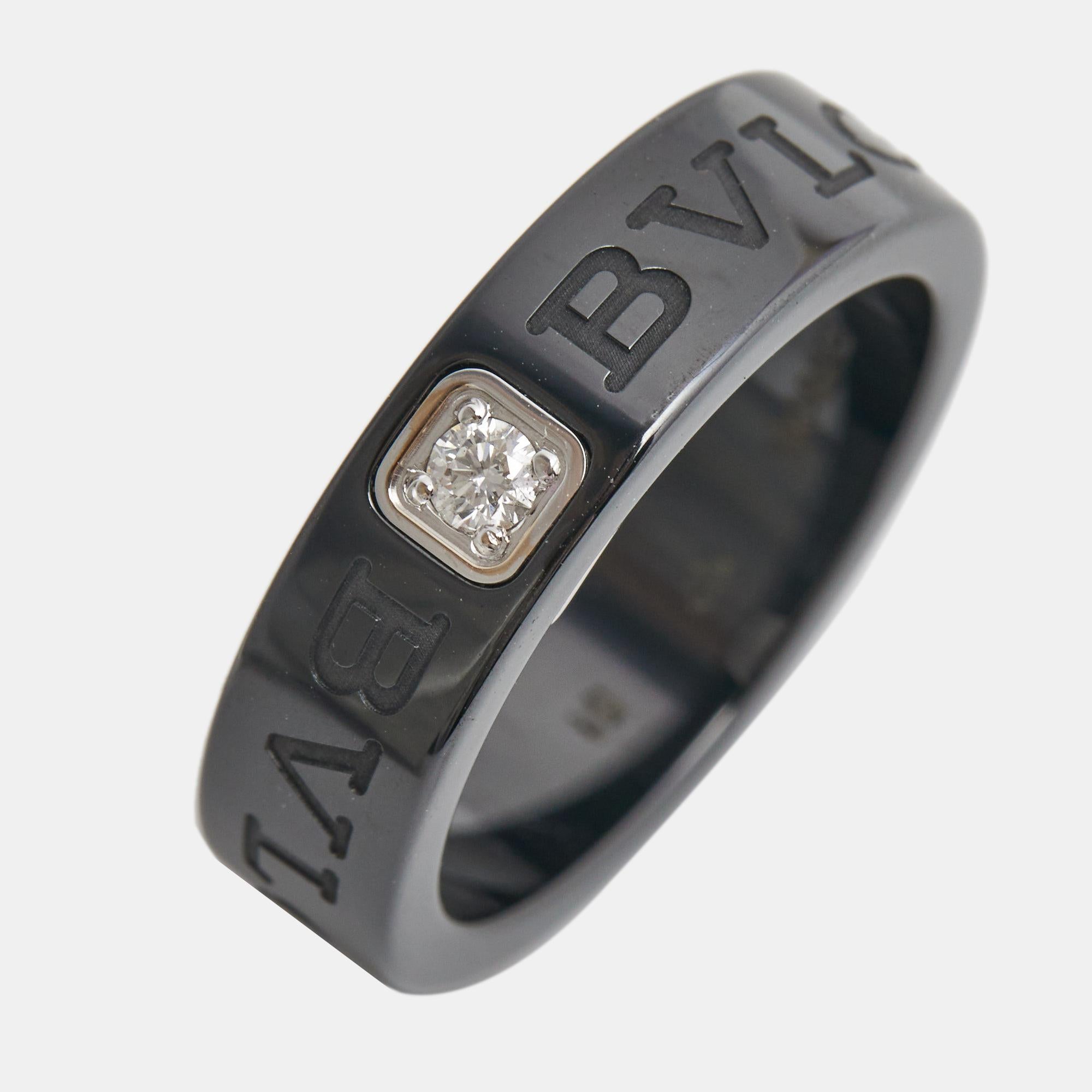 Elegant and alluring, this Bvlgari ring is sure to become a staple piece in your jewelry collection. Constructed using black ceramic, it has brand engravings and a diamond for a stunning look.

Includes: Original Box, Original Case