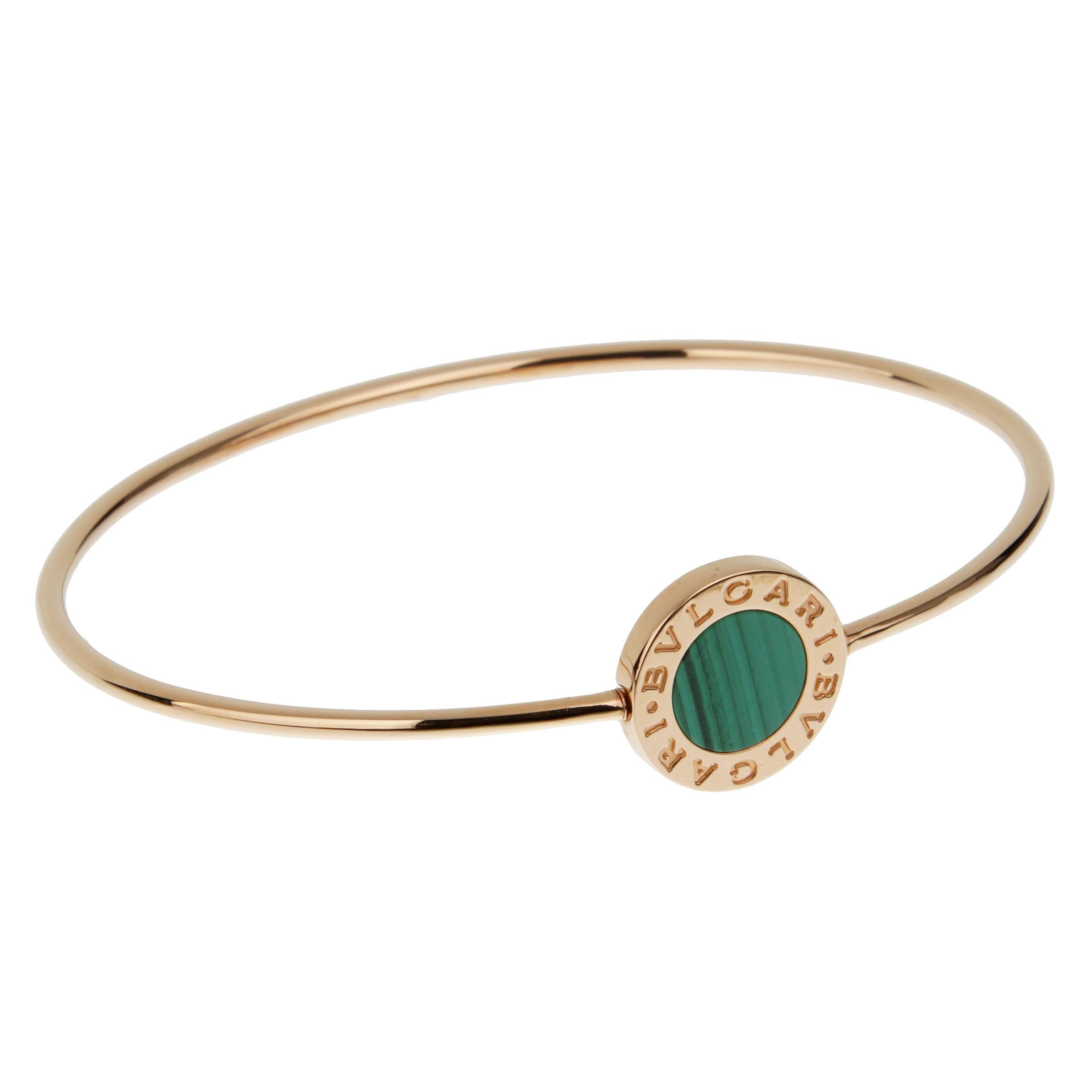 The Bvlgari Bvlgari Malachite Rose Gold Bracelet is an exquisite piece that perfectly captures the essence of timeless elegance and modern sophistication. This bracelet is part of the prestigious Bvlgari Bvlgari collection, which is celebrated for