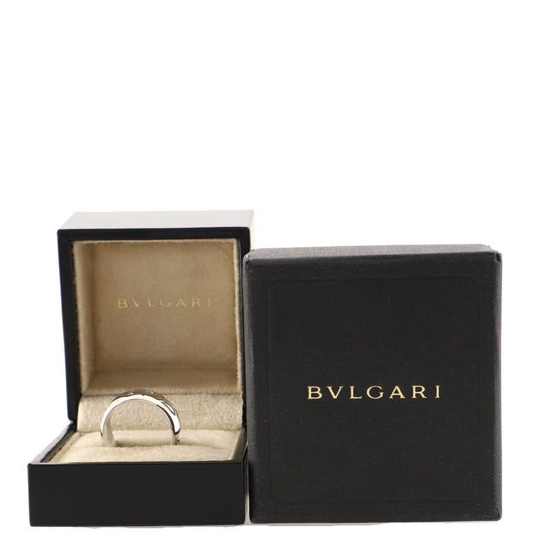 Condition: Very good. Moderate wear throughout.
Accessories: No Accessories
Measurements: Size: 10.25 - 63, Width: 9.90 mm
Designer: Bvlgari
Model: Bvlgari Monologo Band 18K White Gold Ring
Exterior Color: White Gold
Item Number: 81670/15