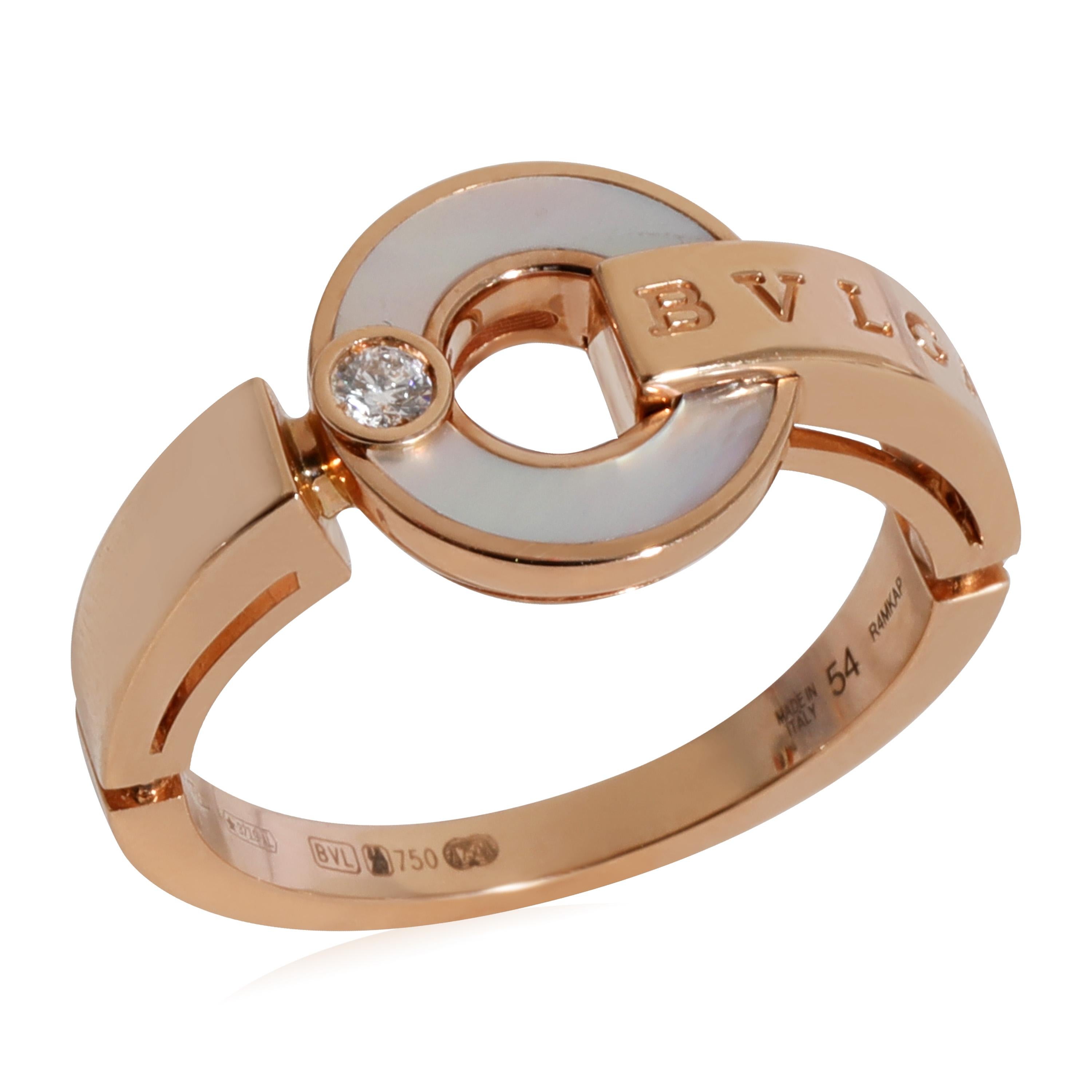 Bvlgari Bvlgari Mother Of Pearl Diamond Ring in 18k Rose Gold 0.

PRIMARY DETAILS
SKU: 124786
Listing Title: Bvlgari Bvlgari Mother Of Pearl Diamond Ring in 18k Rose Gold 0.
Condition Description: Retails for 2440 USD. In excellent condition.  Comes