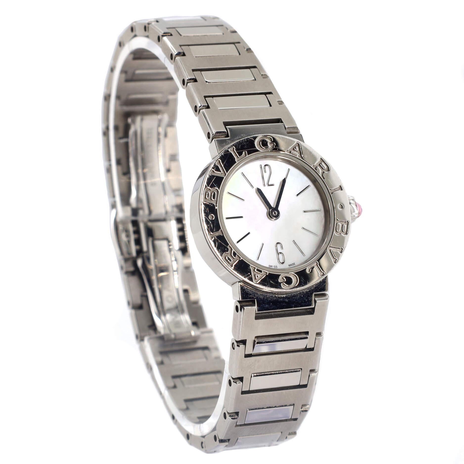 Bvlgari Quarz-Uhr aus Edelstahl mit Perlmutt 23 im Zustand „Gut“ in New York, NY