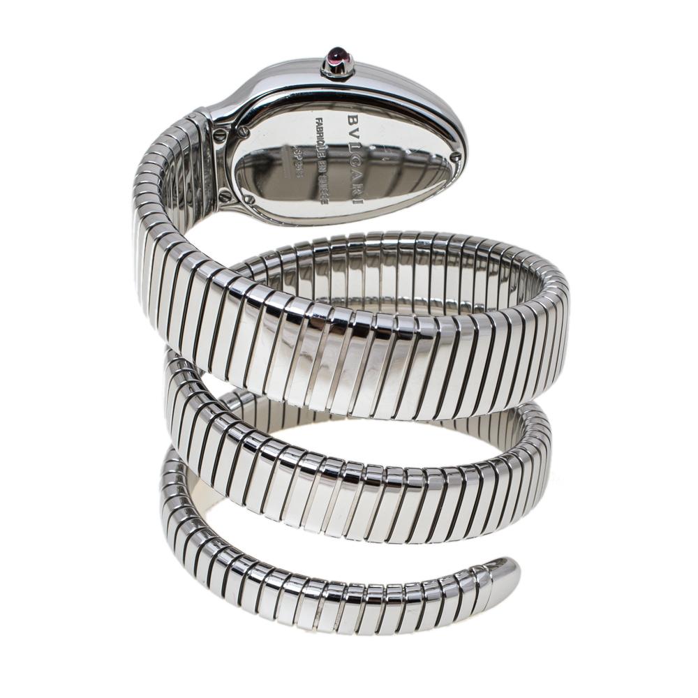 Exuding glamour and unique style, the wristwatch is a melange of Bvlgari's two most iconic designs: the Serpenti and Tubogas. The stainless steel body, spiraled thrice, features the fine lines of the Tubogas technique while its ends are designed as