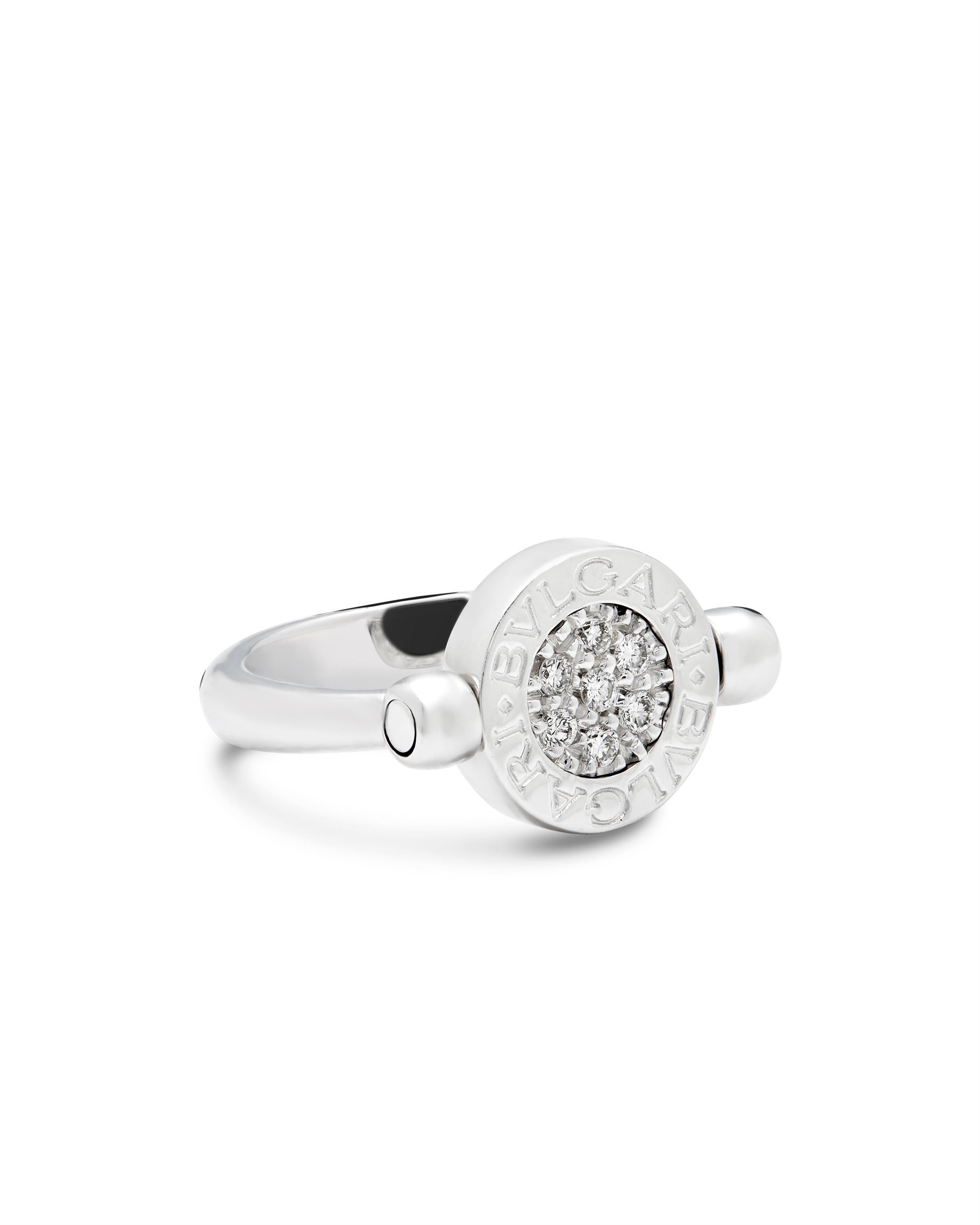 Bvlgari Bvlgari flip ring set with Onyx and Diamond 

This Bvlgari Bvlgari fun flip double sided ring was originally inspired by the edges of the Romain coin, whilst today a fun multi-wear ring, this piece can be flipped to either wear it as a