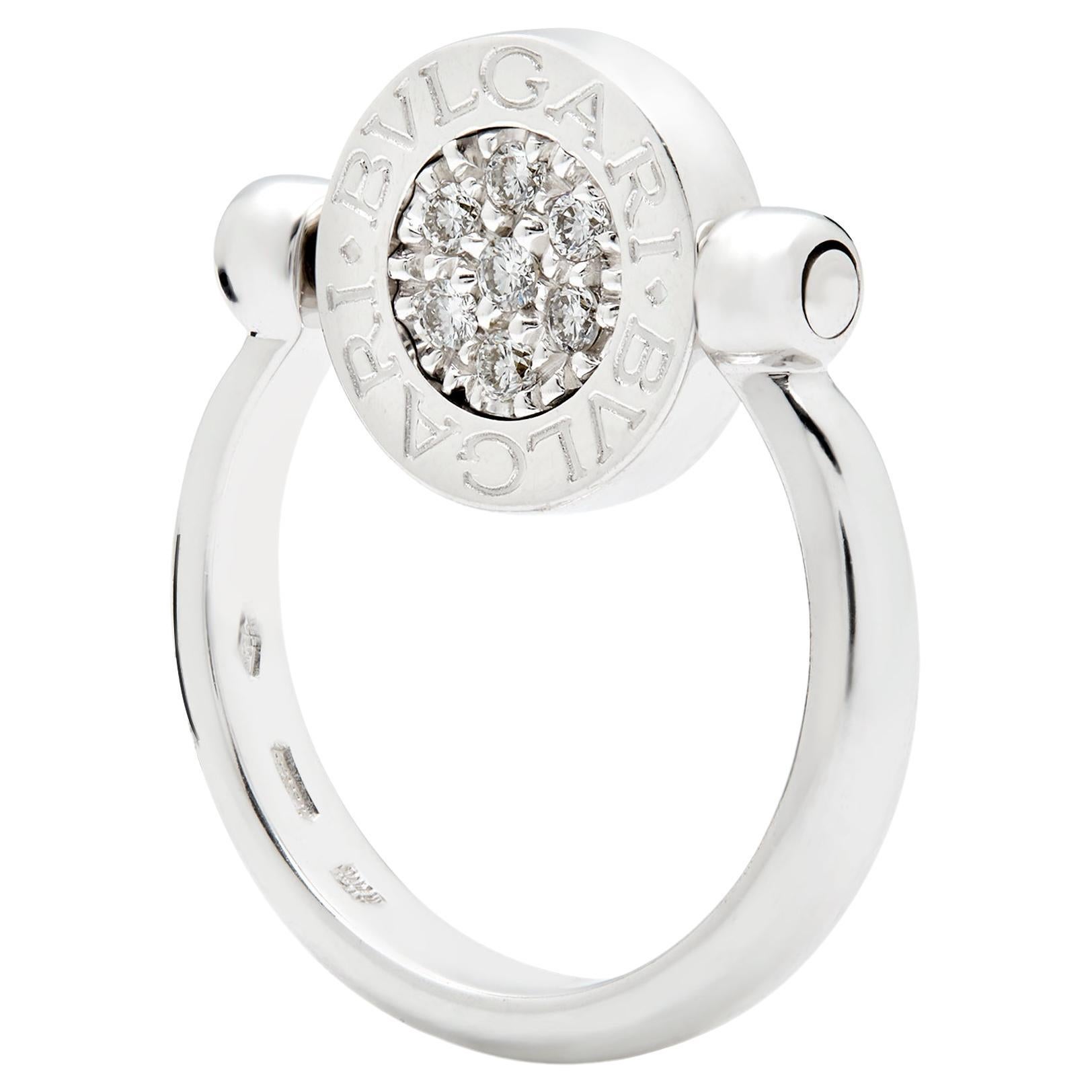 Bvlgari Bvlgari or blanc  Bague à rabat sertie de diamants et d'onyx