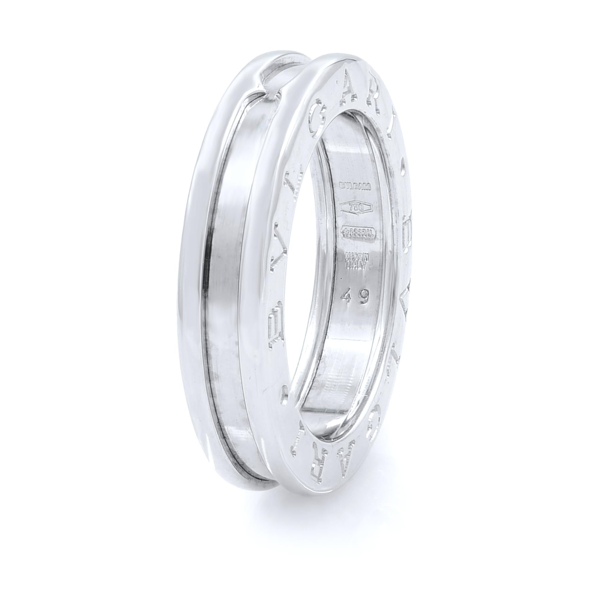 Bvlgari B.Zero 1 18K White Gold Ring SZ5

The B.Zero ring is a signature piece from the legendary jewelry design house Bvlgari. It features a clean, modern design with a white gold central band surrounded by two white gold rims with the BVLGARI logo