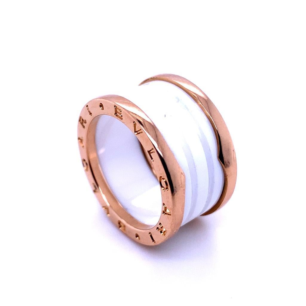 A Bvlgari B.zero1 18 karat rose gold white ceramic ring.

This iconic ring from Bvlgari's B.zero1 collection is current range featuring an 18 karat rose gold outer ring and set to its centre with white ceramic.

An ideal stylish and comfortable