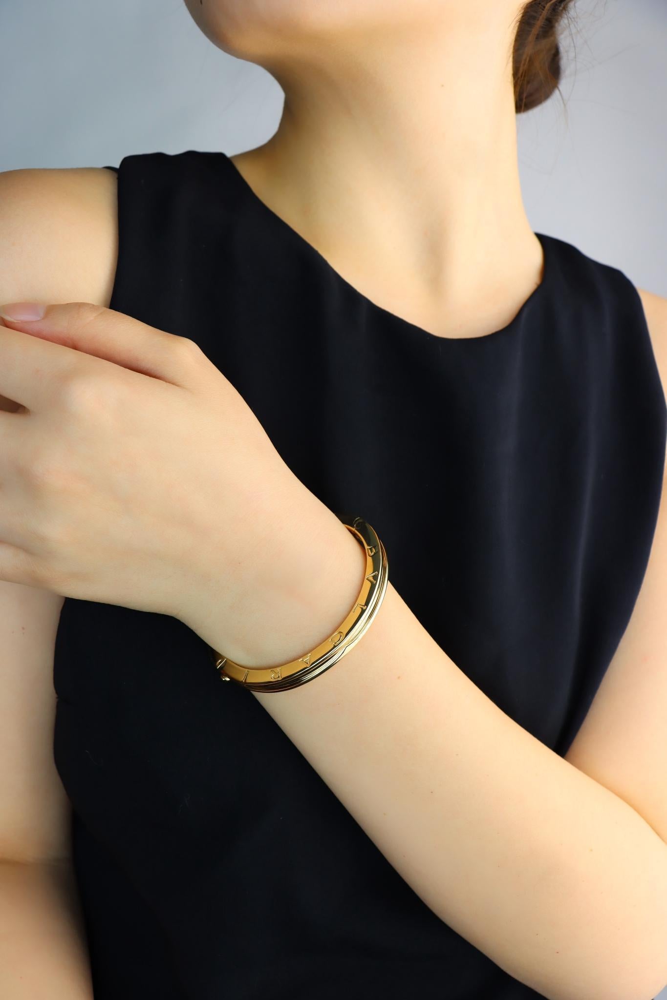Bvlgari B.zero1 - Bracciale in oro 18 carati

Contrassegnato:
750
BVLGARI
MADE IN ITALY

Dimensioni approssimative:
16,5 cm (circonferenza) 
0,7 cm (larghezza)
46,3 grammi di peso.
