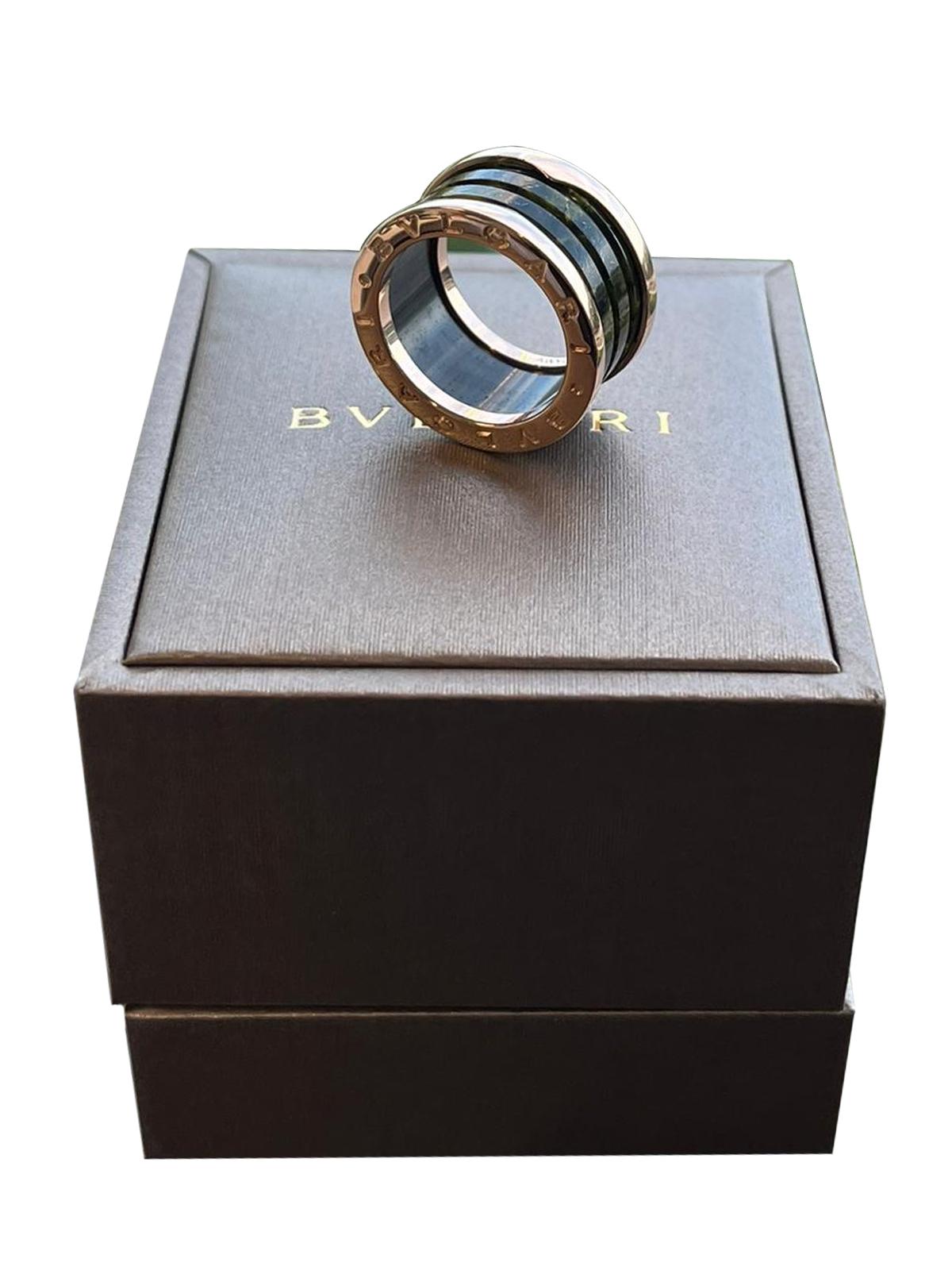 Bvlgari B.Zero1, bague 4 anneaux en or rose 18 carats avec marbre vert Excellent état - En vente à Aventura, FL