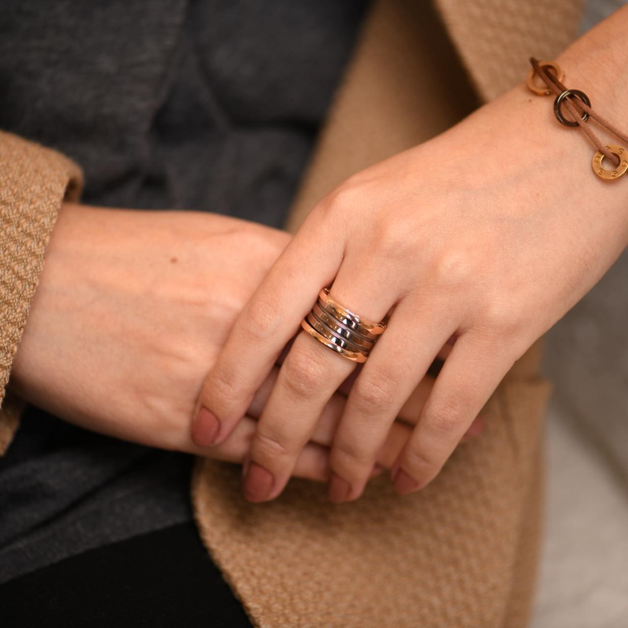 Bvlgari B.Zero1 18k Rose Gold Brown Ceramic Ring Size 52 In Excellent Condition For Sale In Banbury, GB
