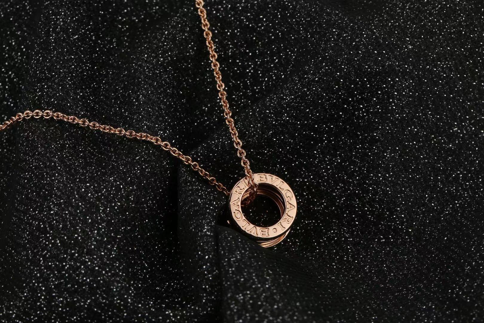 Bvlgari B.Zero1 18k Rose Gold Two Row Pendant Necklace In Excellent Condition In Banbury, GB