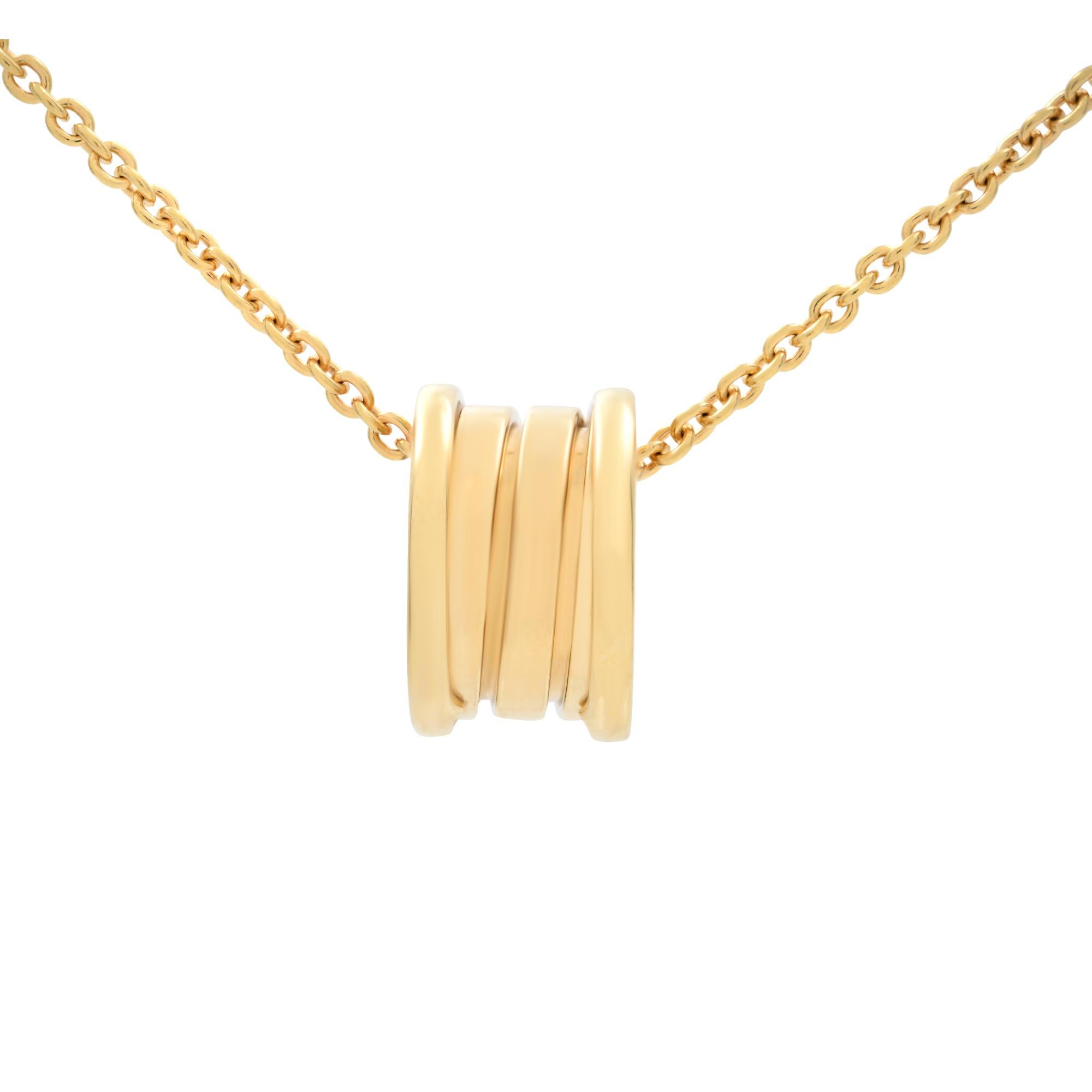 Bvlgari B.Zero1 18k Yellow Gold Necklace with Small Round Pendant In Excellent Condition In New York, NY