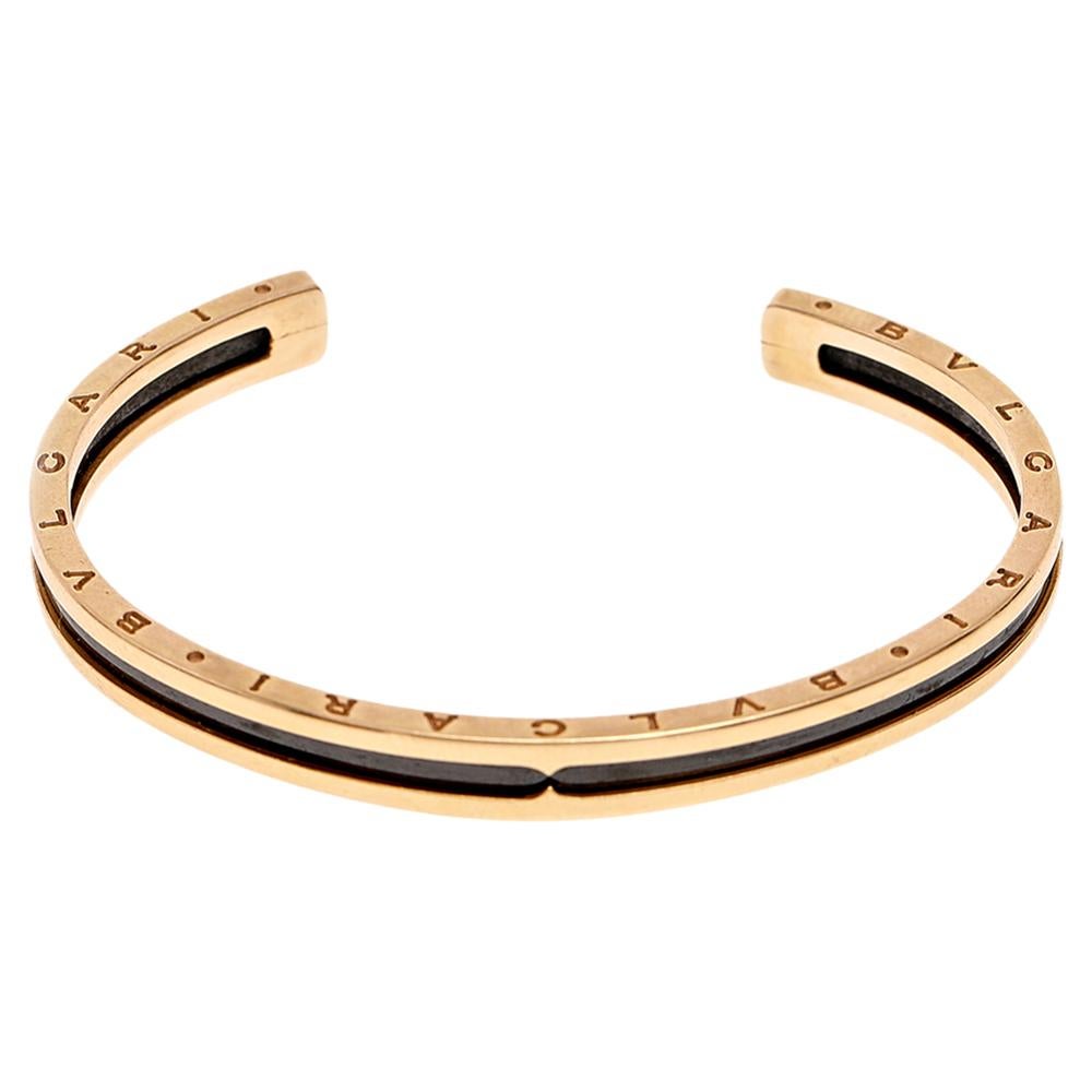 Adorn your wrist with this gem of a bracelet from Bvlgari. The piece is from their B.Zero1 collection and has been crafted from 18k rose gold and beautifully enhanced with black ceramic. It is complete with the brand's lettering on the edges. The