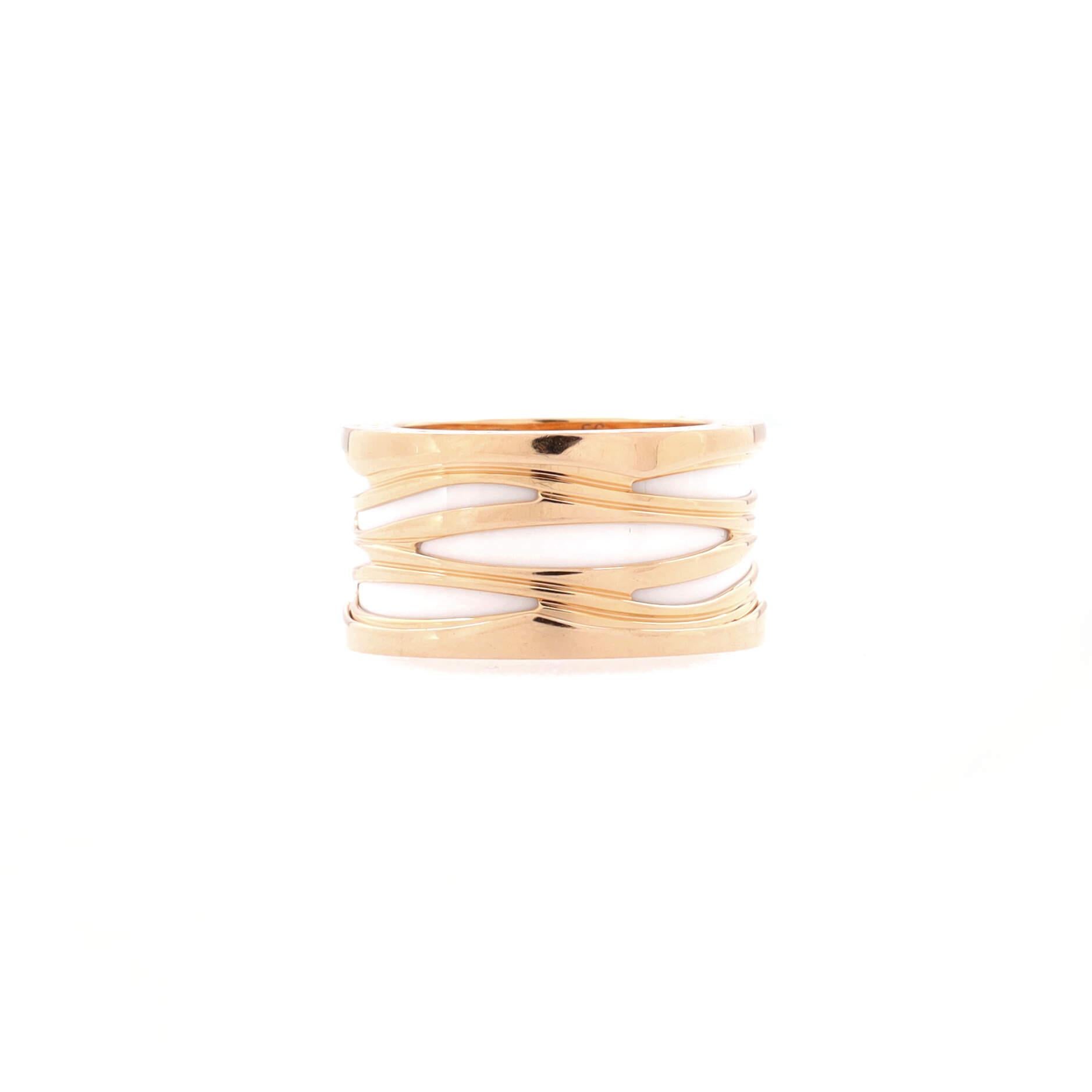 Zustand: Sehr gut. Mäßige Kratzer überall.
Zubehör: Kein Zubehör
Abmessungen: Größe: 7.5 - 56, Breite: 12.40 mm
Designer: Bvlgari
Modell: B.Zero1 Design Legende Zaha Hadid Vier Band Ring 18K Rose Gold mit Keramik
Außenfarbe: Rose Gold
Artikel